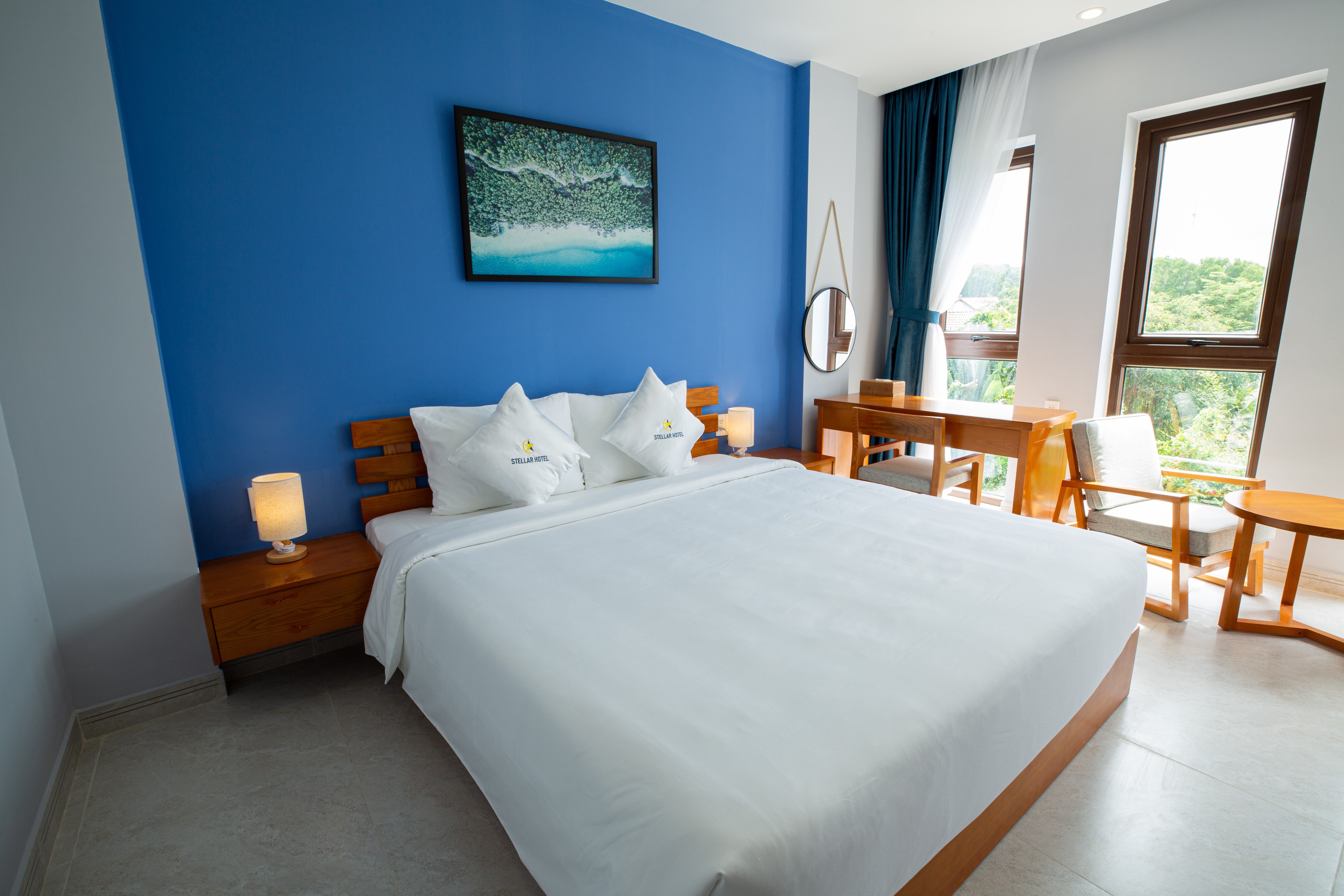 DELUXE LIMITED VIEW (CHILD WITHOUT EXTRA BED)