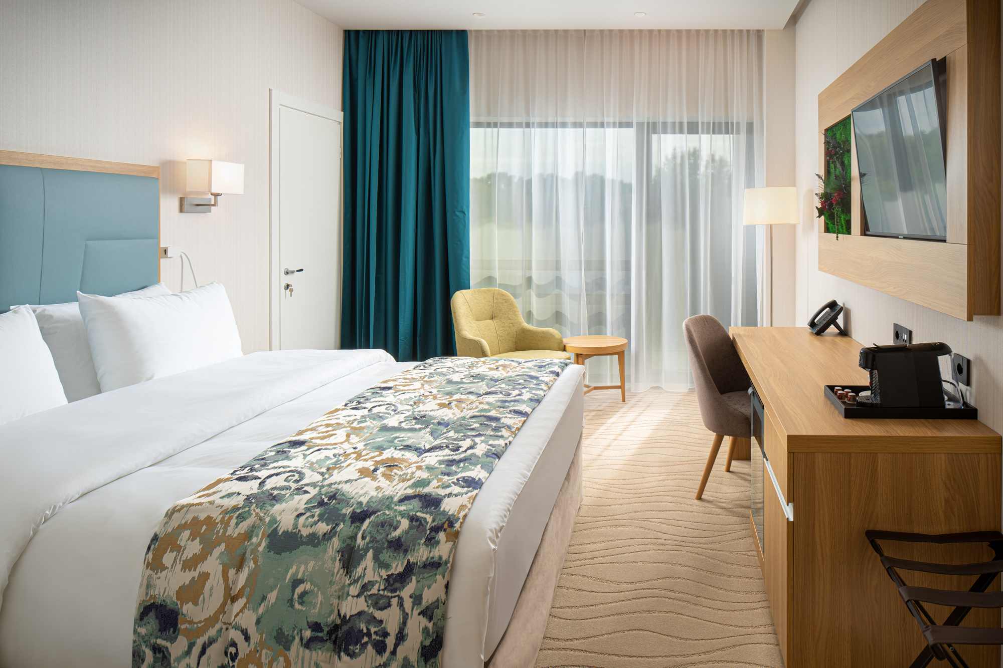 Superior King Room