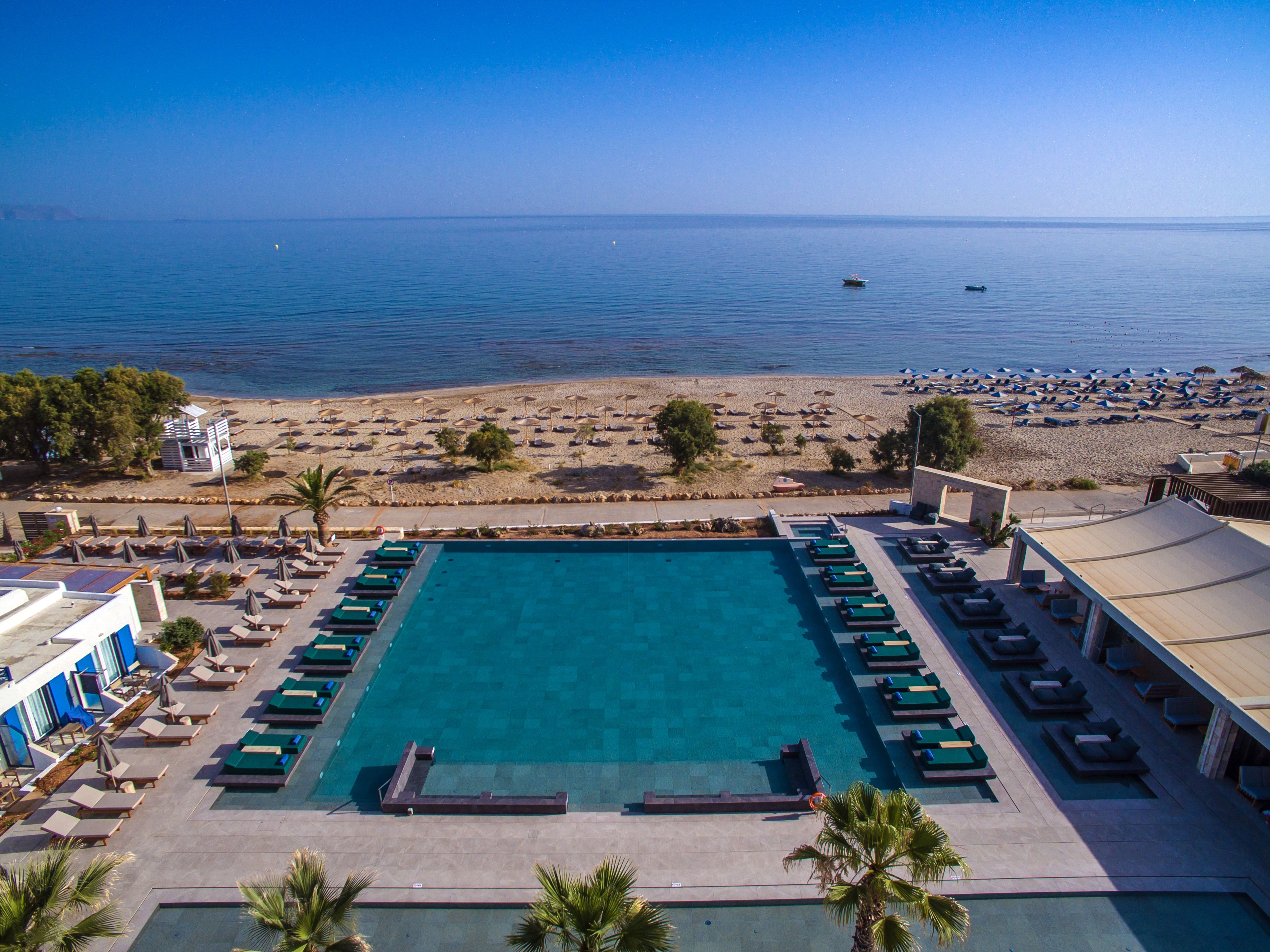 Piscina deschisă