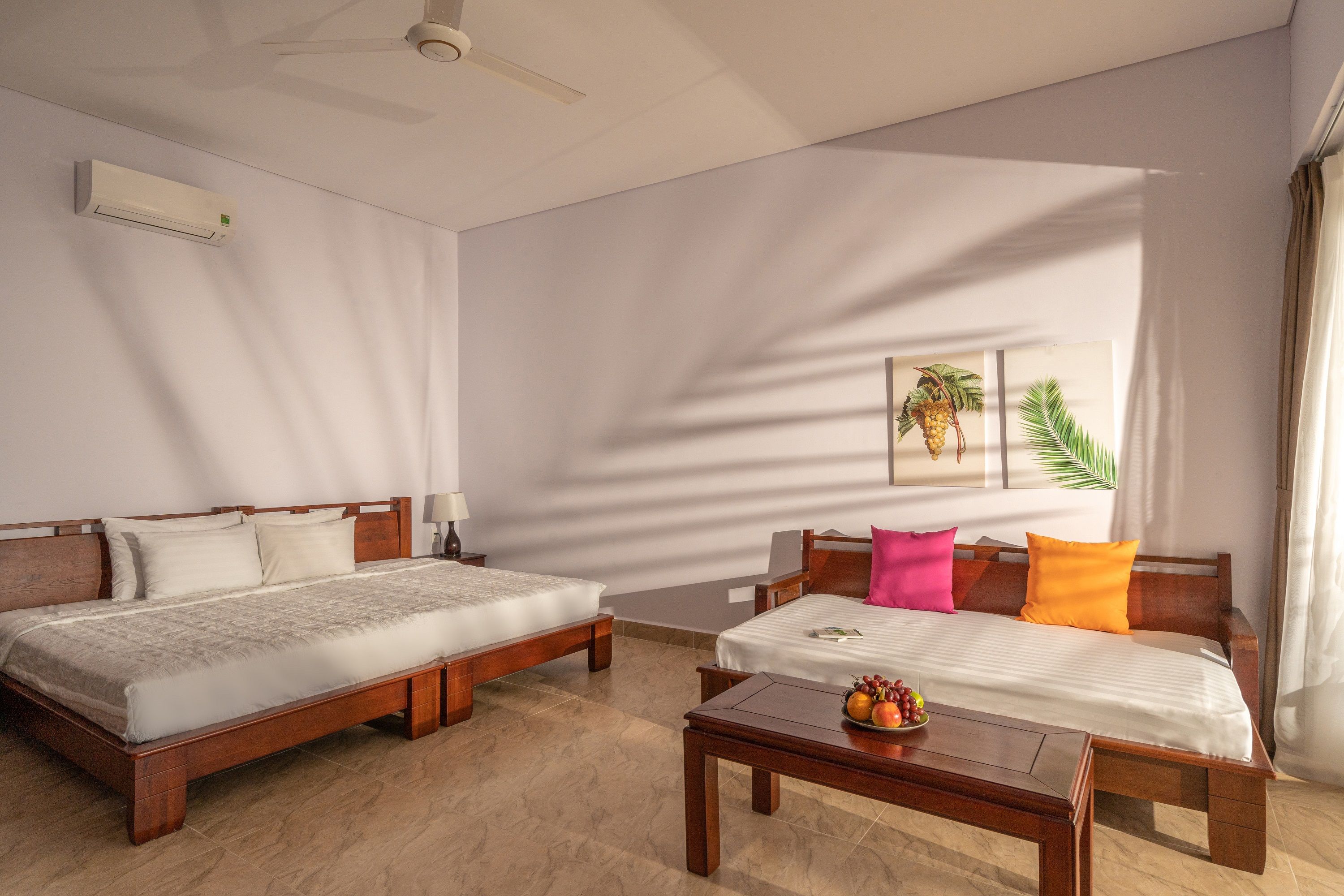 DELUXE SEAVIEW