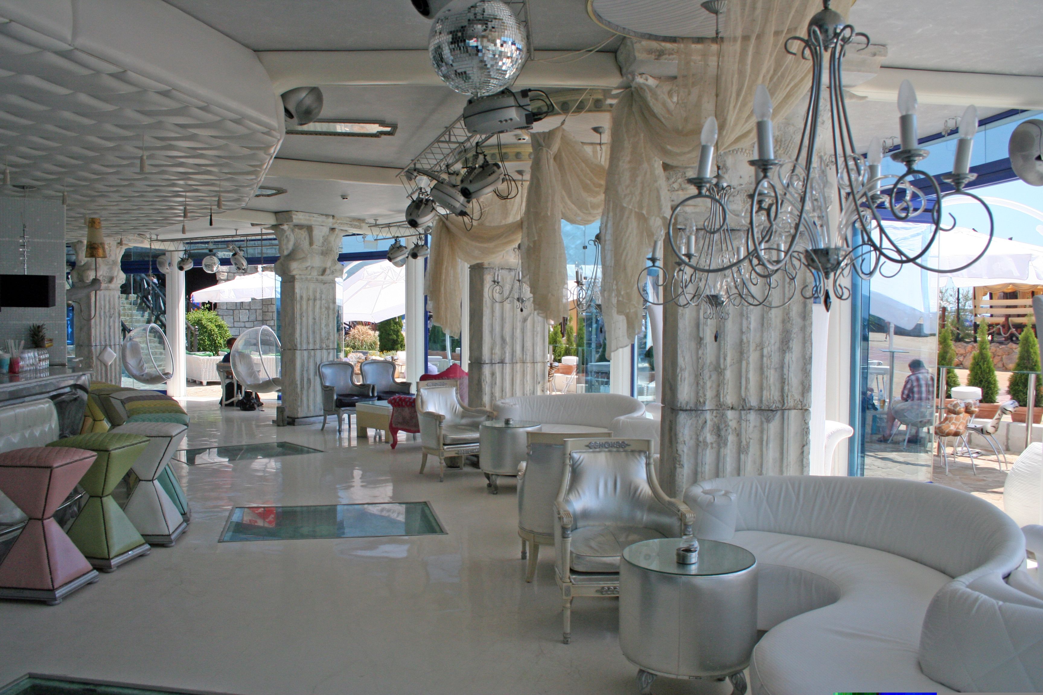 Mystic Club