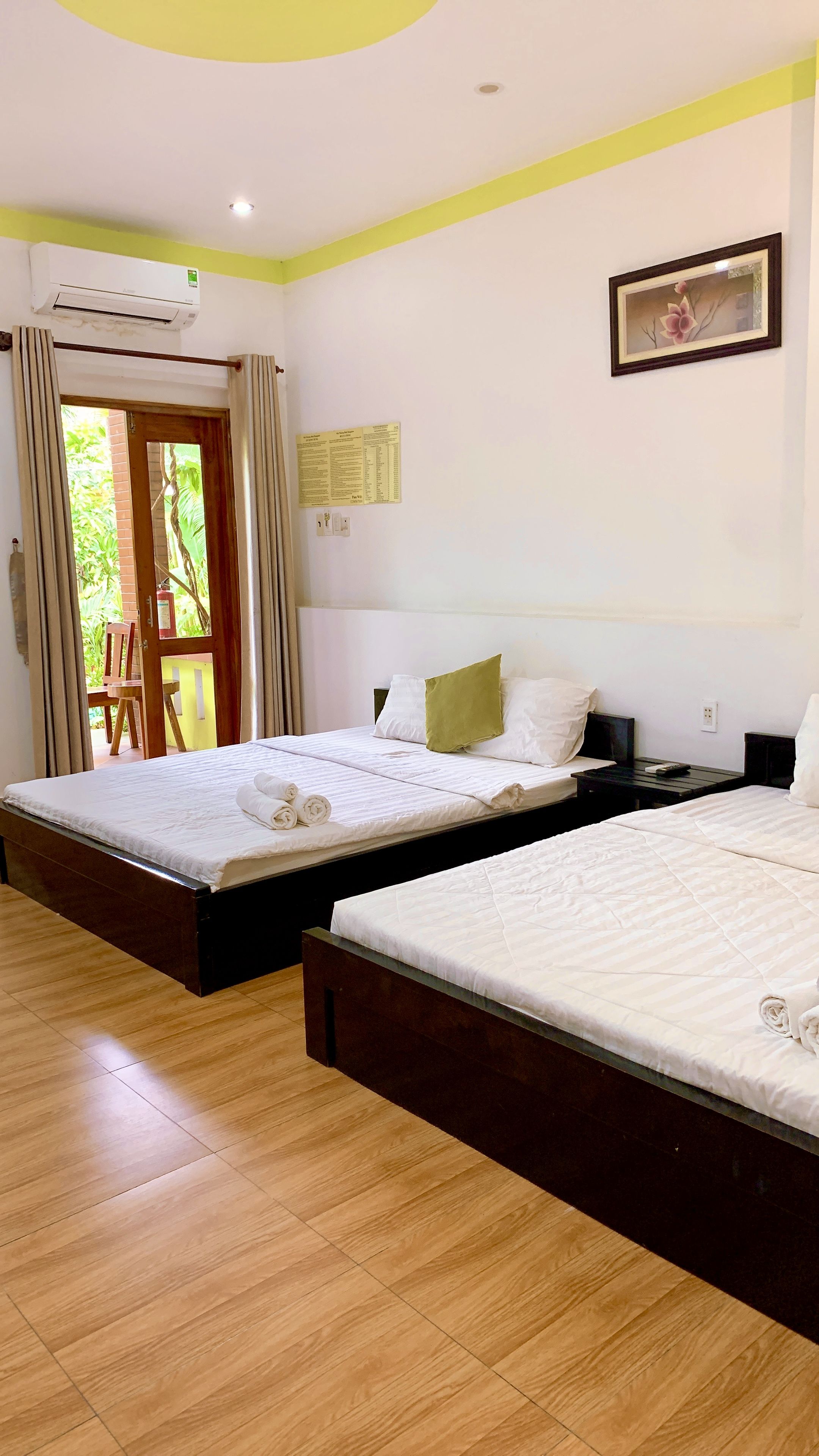 BUNGALOW TRIPLE DELUXE WITH TERRACE
