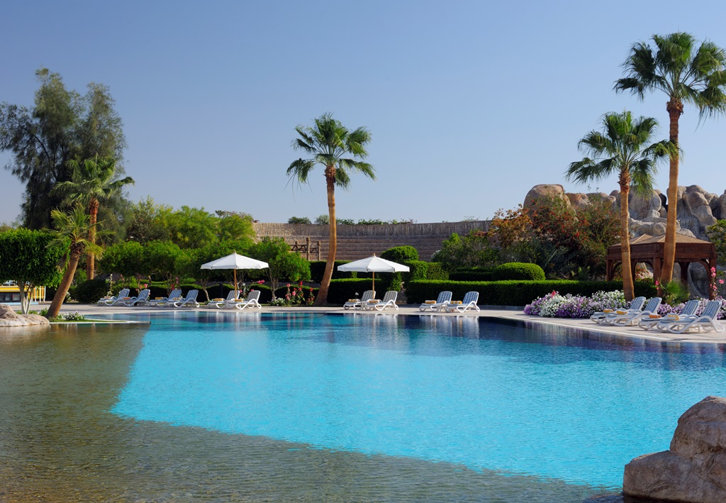 Piscina deschisă