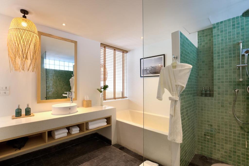 PLUNGE POOL SUITE