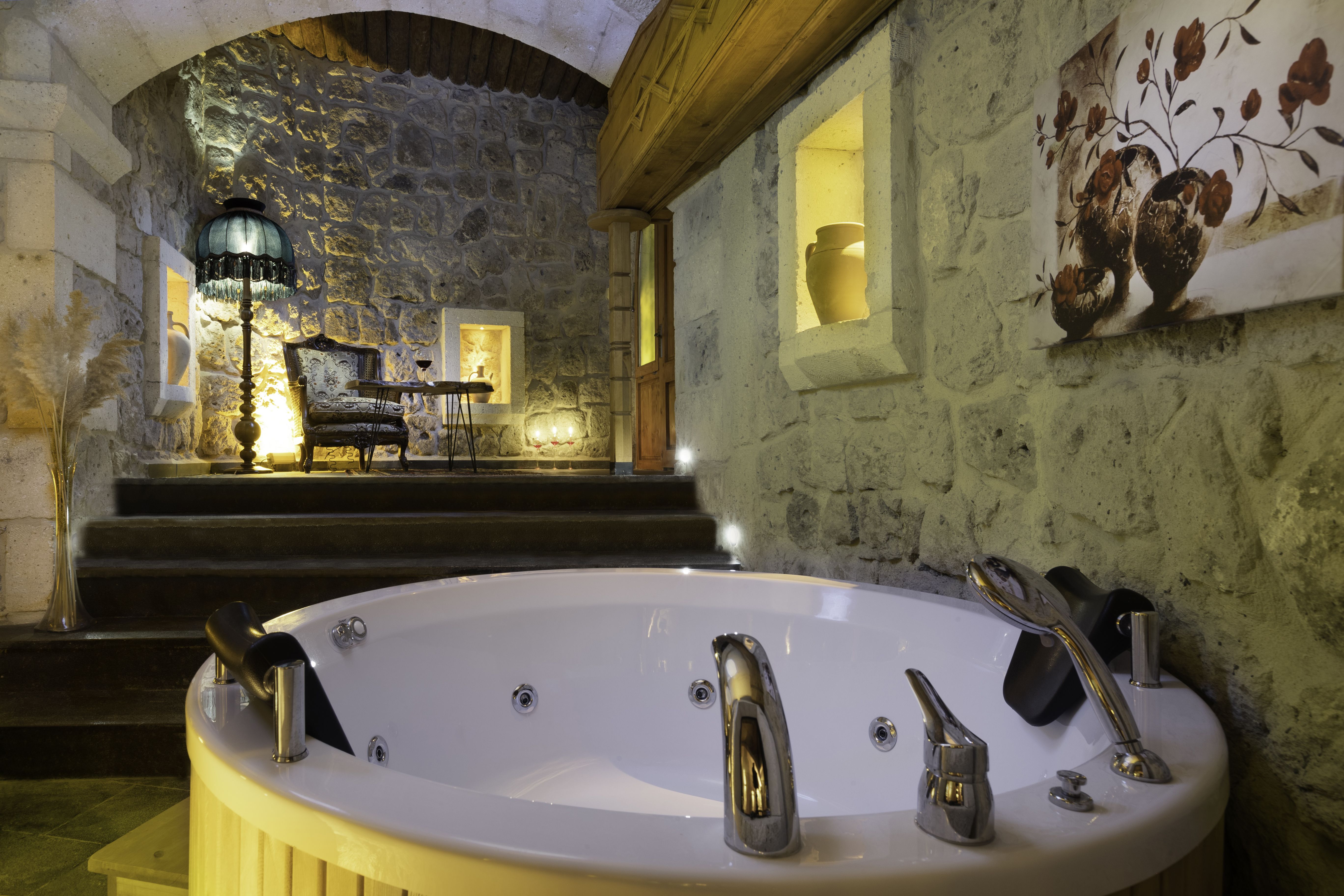 IMPERIAL SUITE