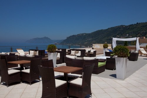 Hotel  Aquis Agios Giordis  restaurant.jpg