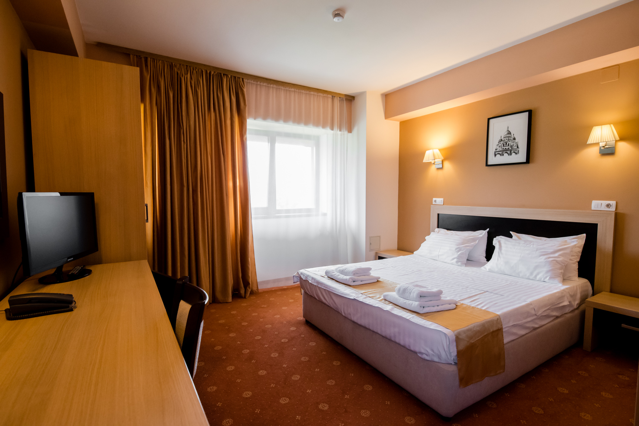 Business King Room