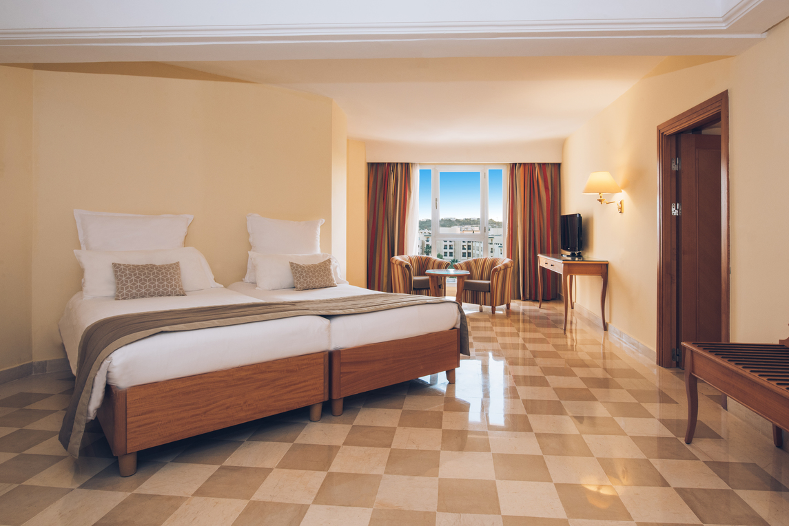JUNIOR SUITE