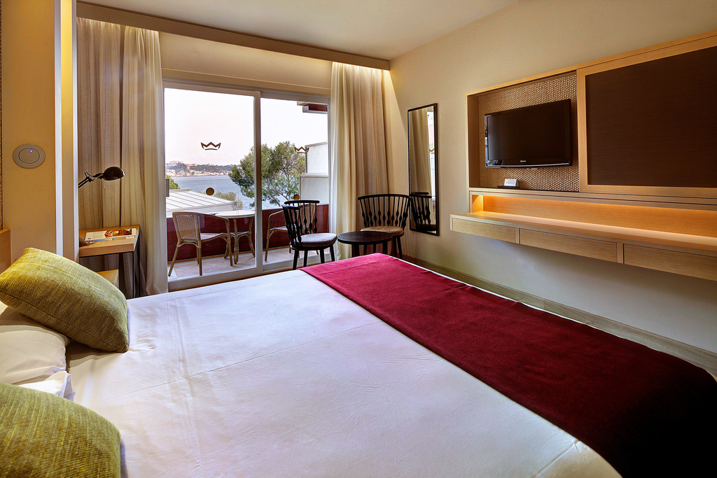SUPERIOR ROOM SEA VIEW BALCONY OR TERRACE