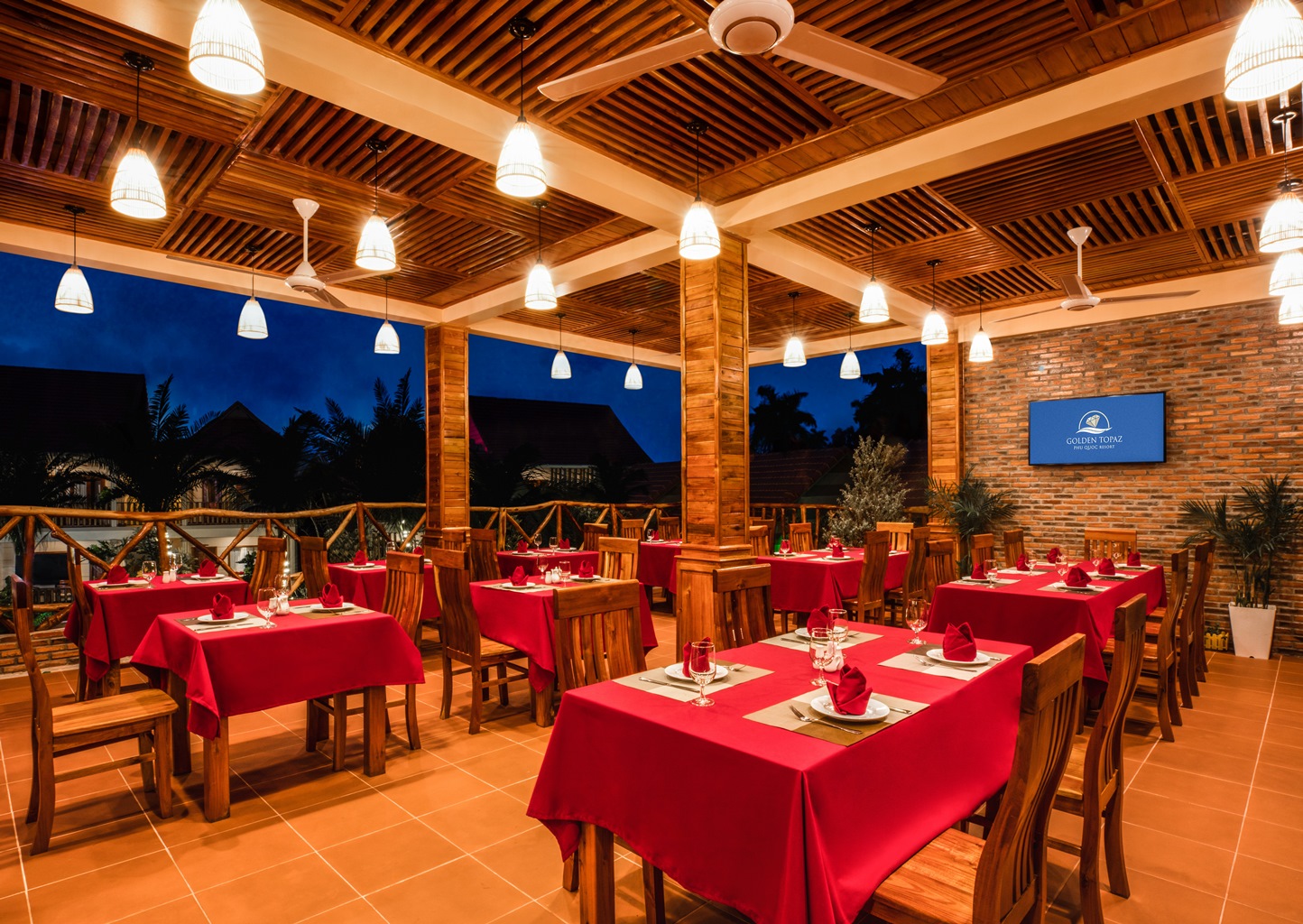 GOLDEN TOPAZ RESTAURANT