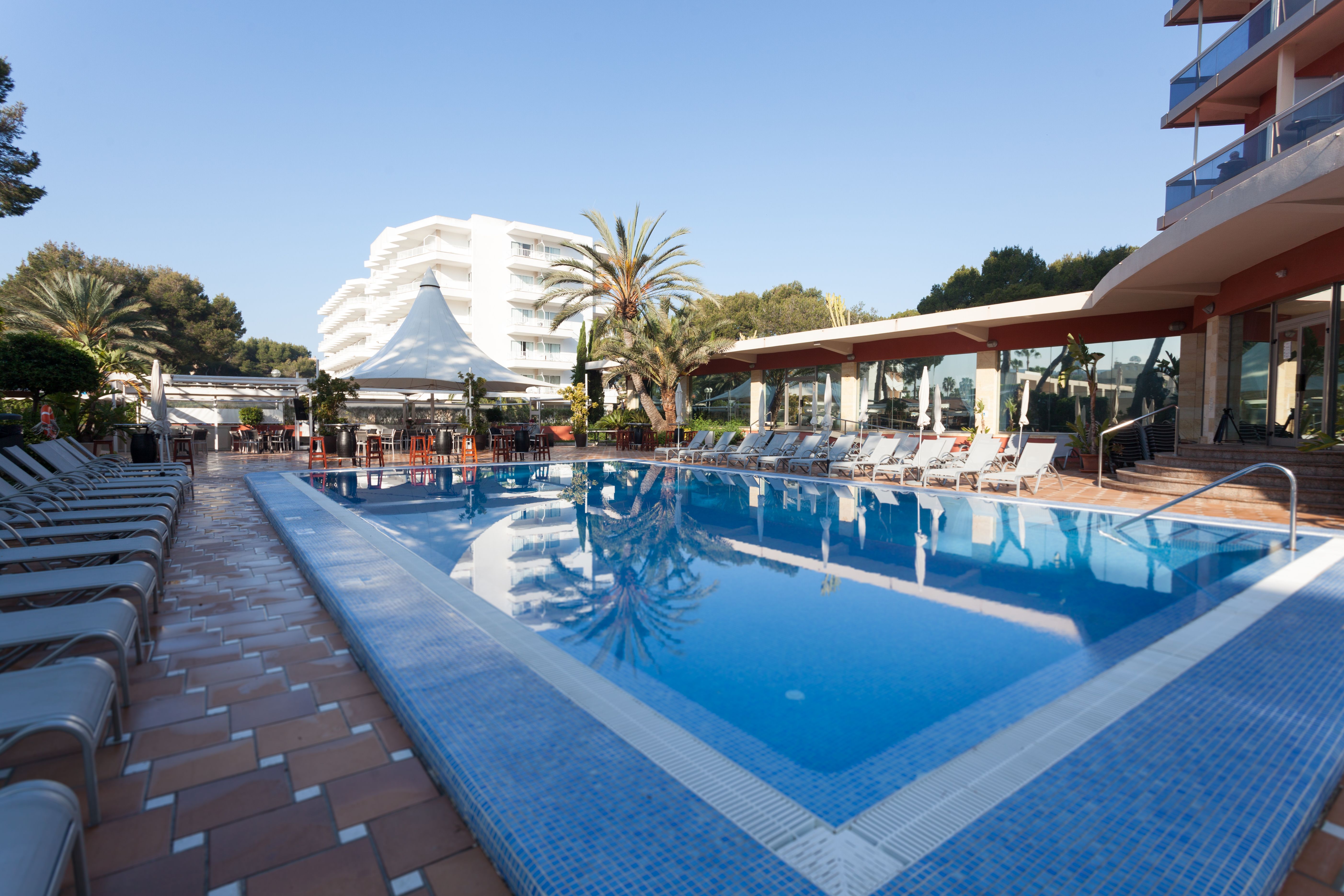 Piscina deschisă