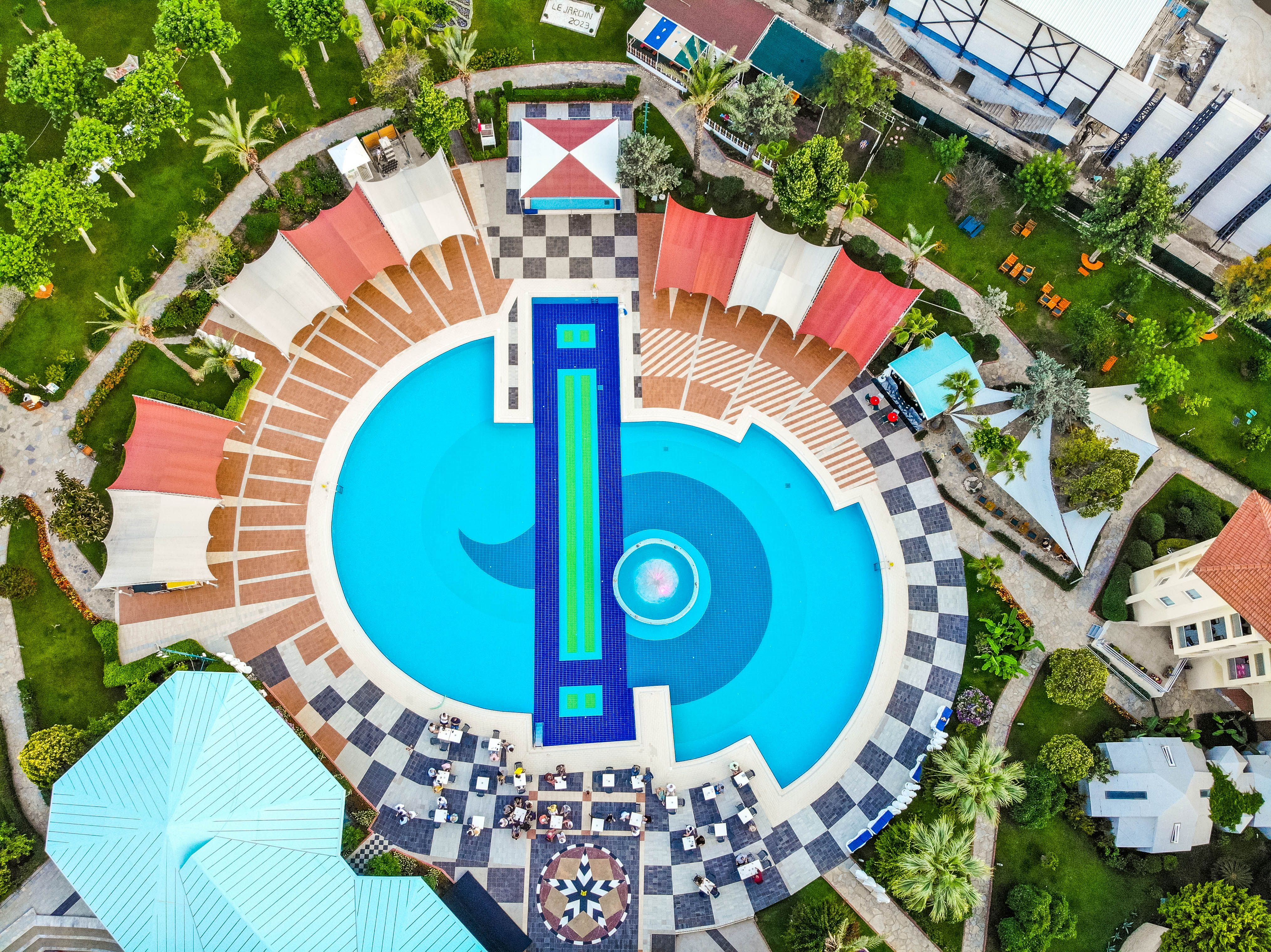 Piscina deschisă