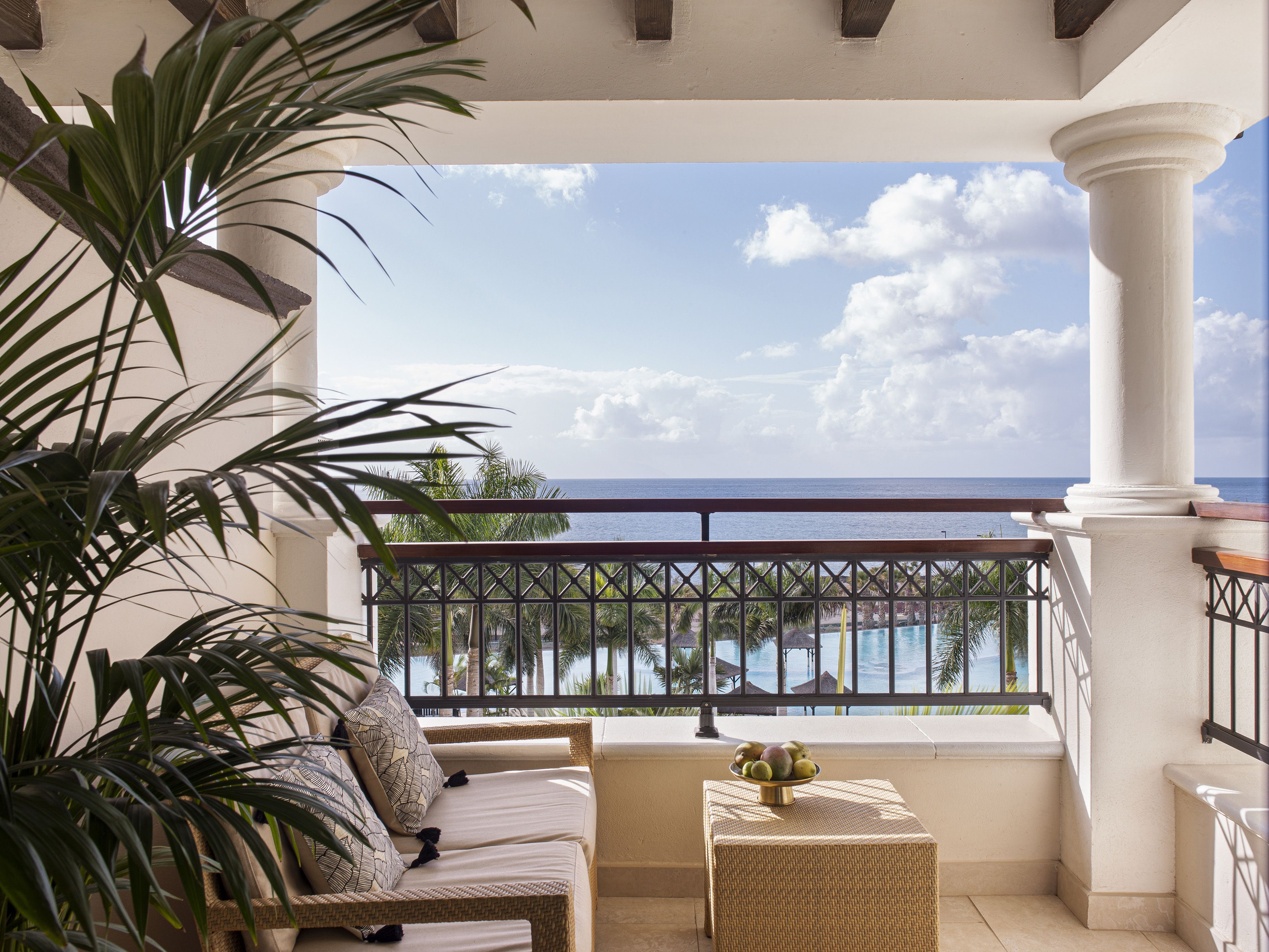 DOUBLE DELUXE SEA VIEW