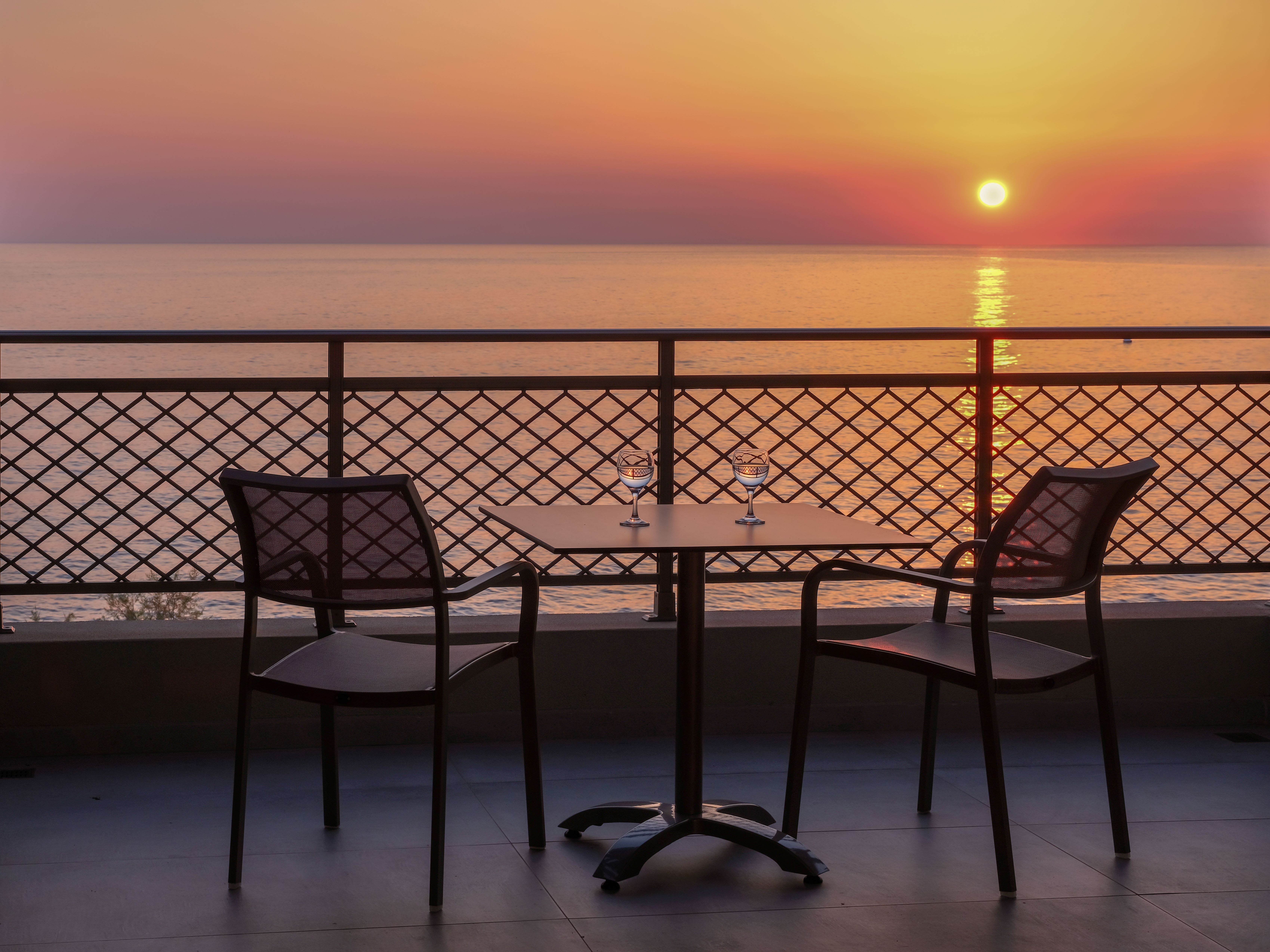 Royal Family Suite Water front