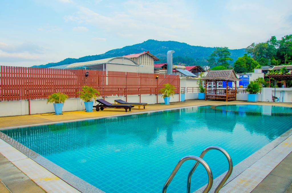 Piscina deschisă