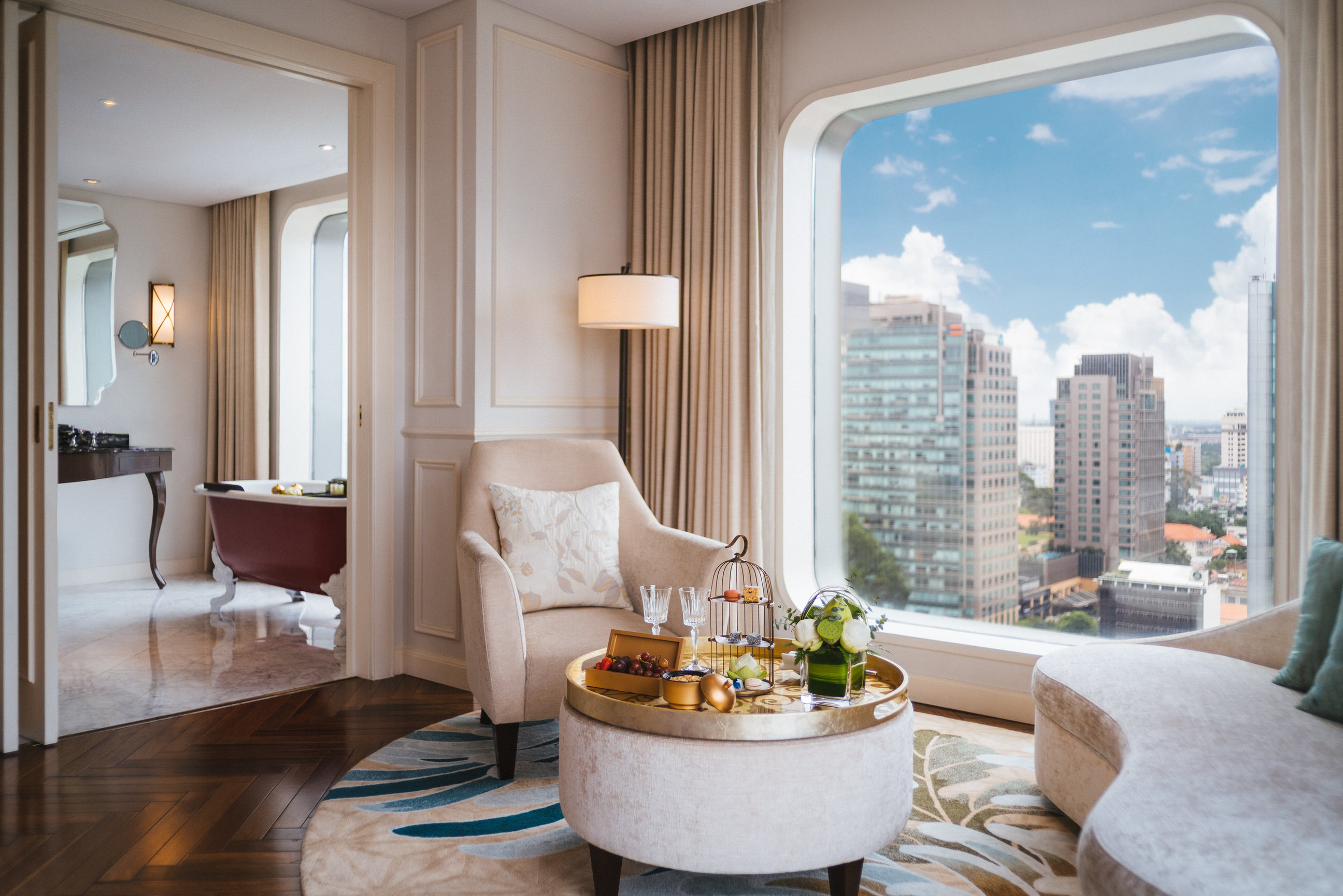 EXECUTIVE STUDIO SUITE