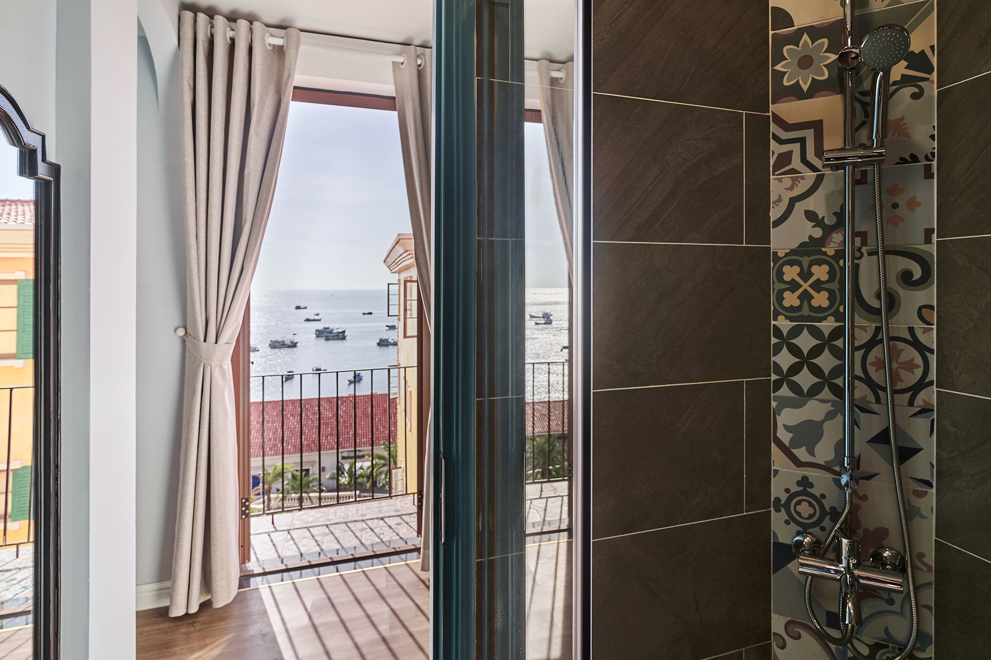 SUPERIOR ROOM SEA VIEW