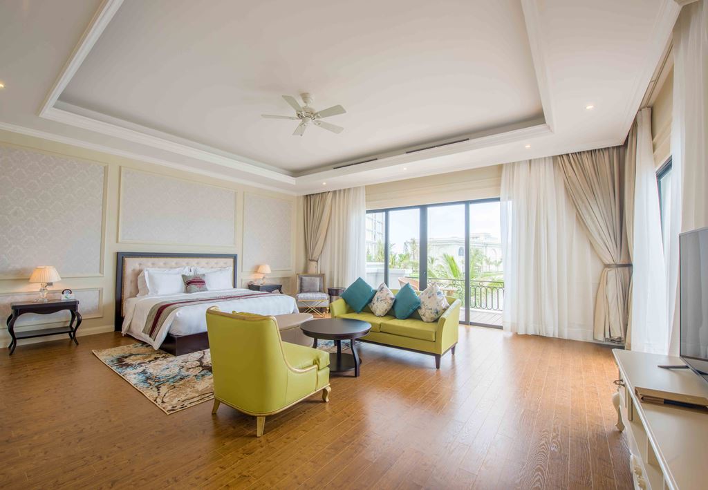 4-BEDROOM VILLA GARDEN VIEW 