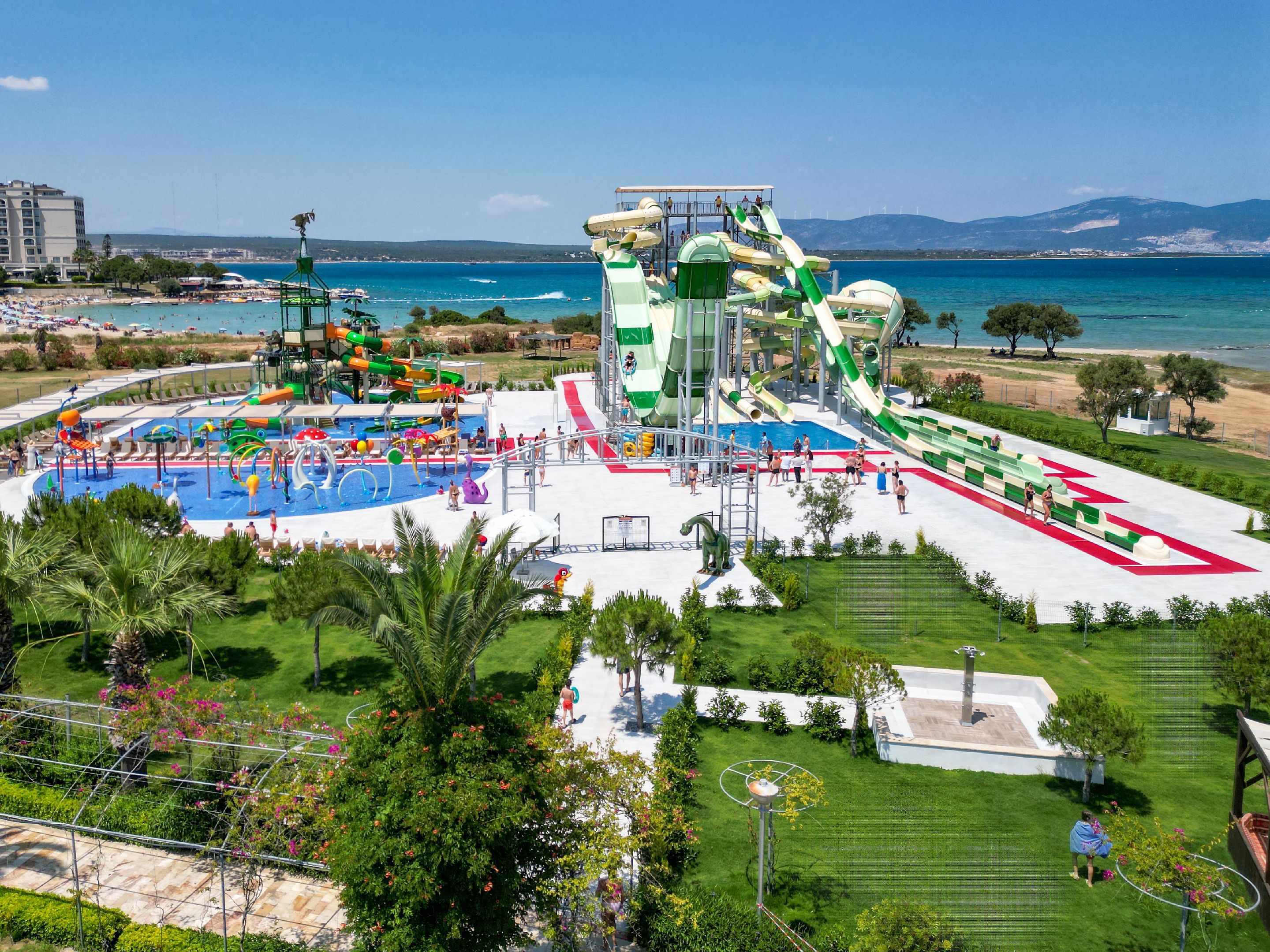 Piscina deschisă