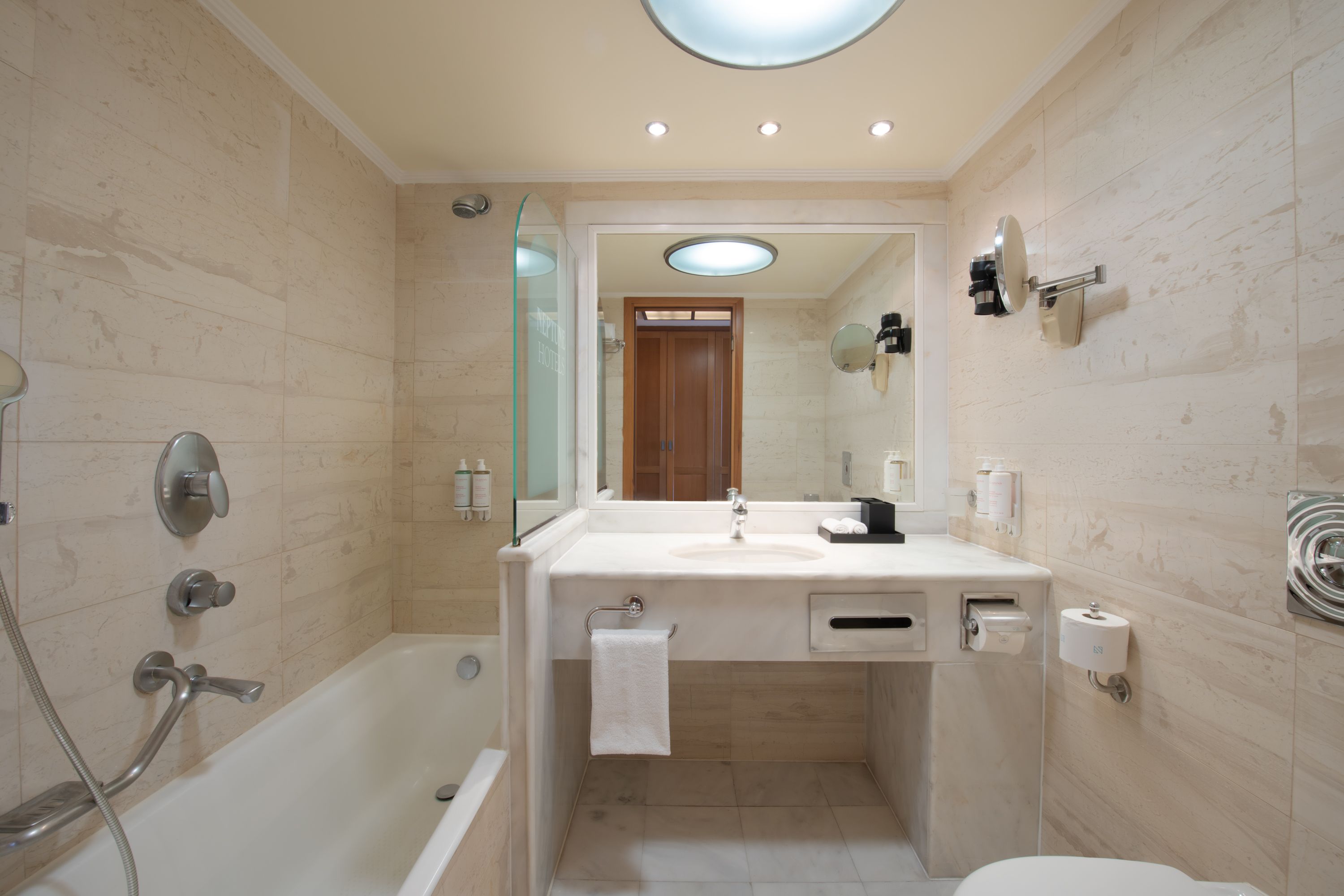 Standard Twin Room With Balcony 