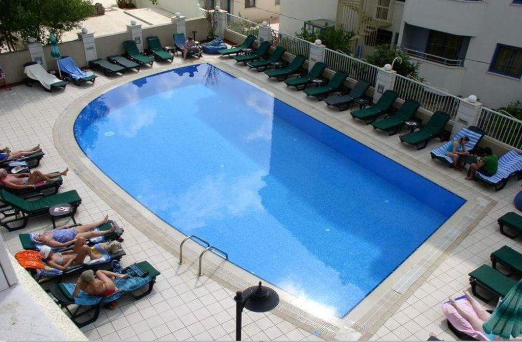 Piscina deschisă