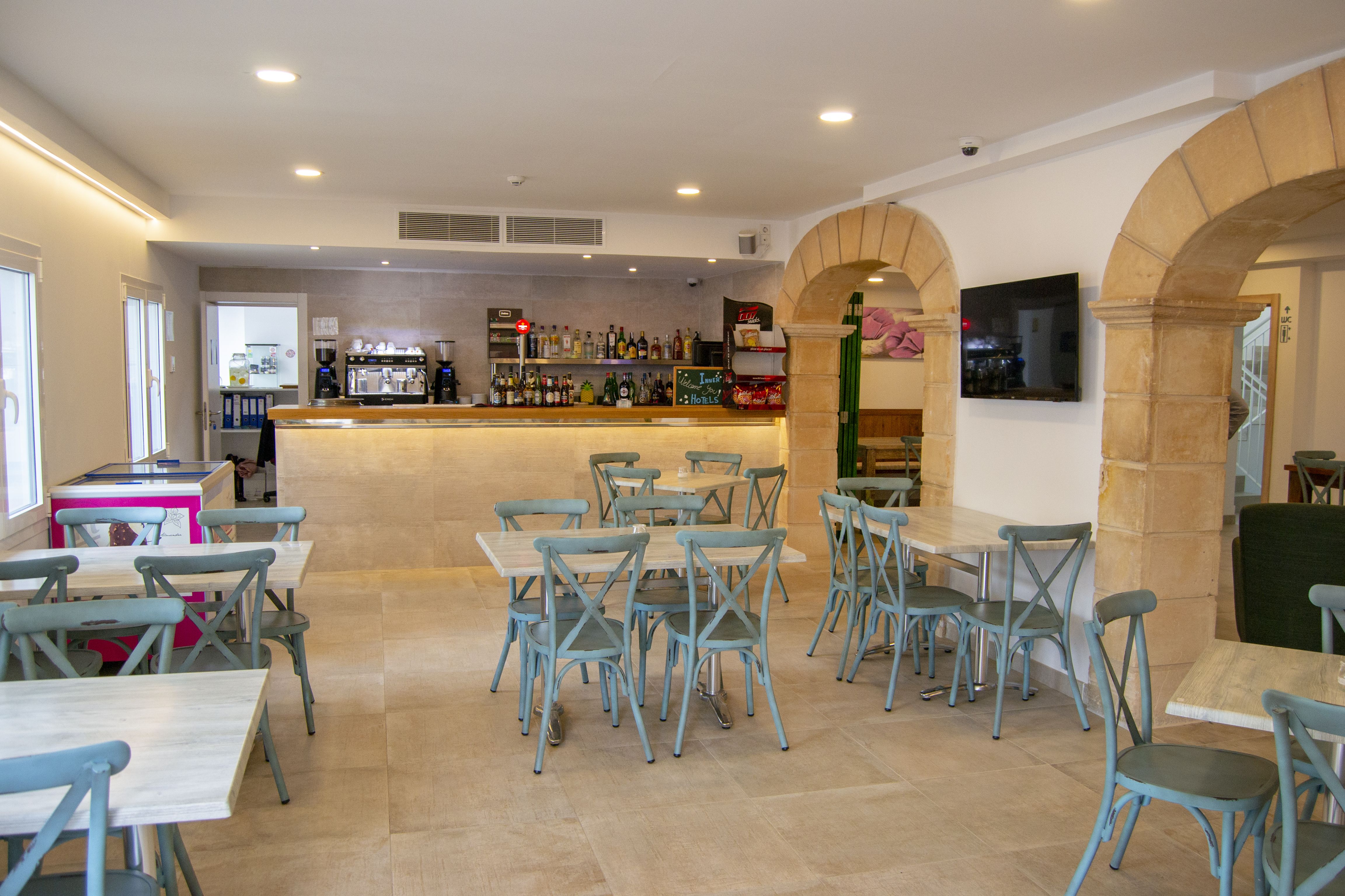 Rupit Cafeteria