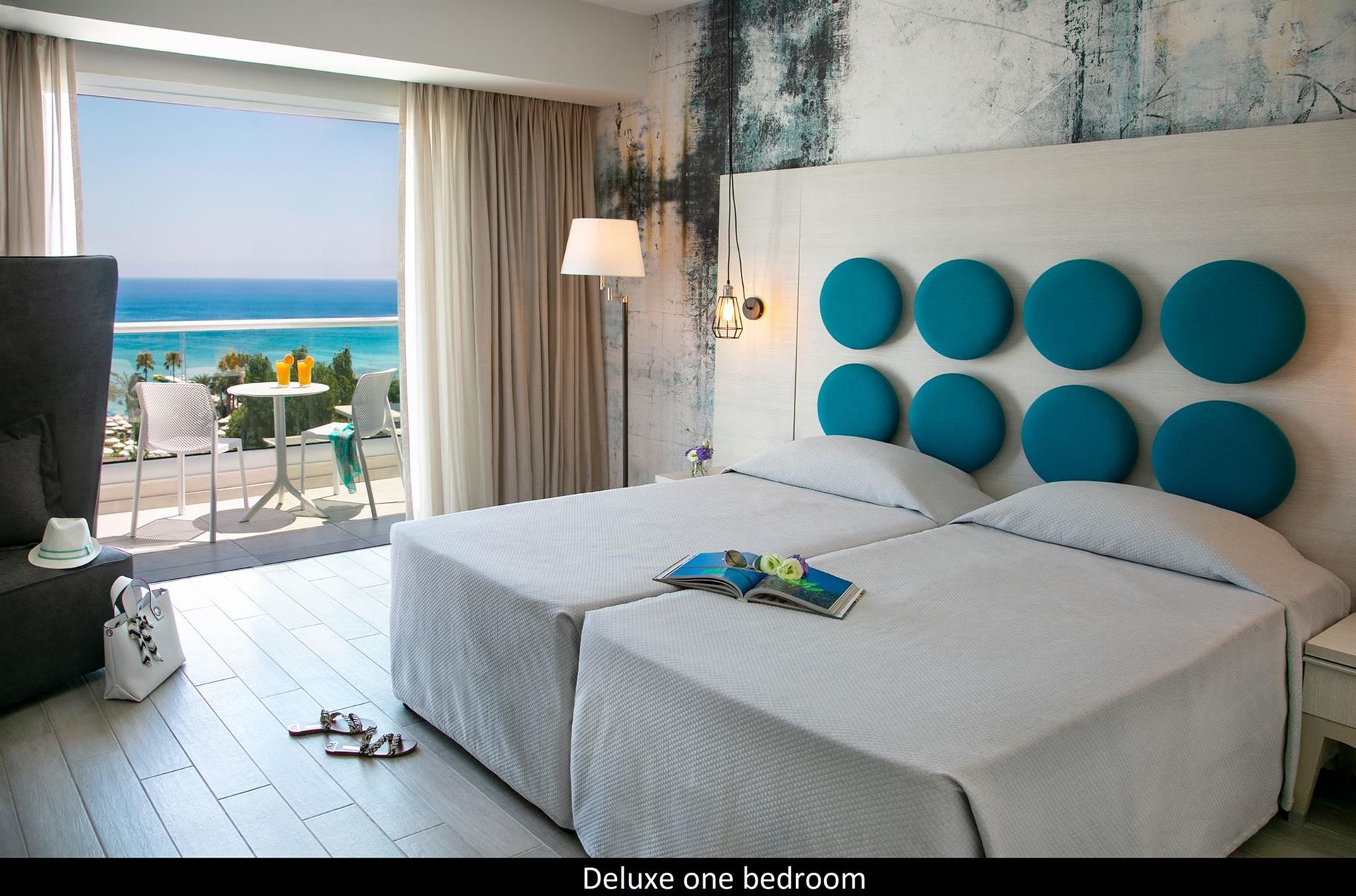 ONE BEDROOM SUITE