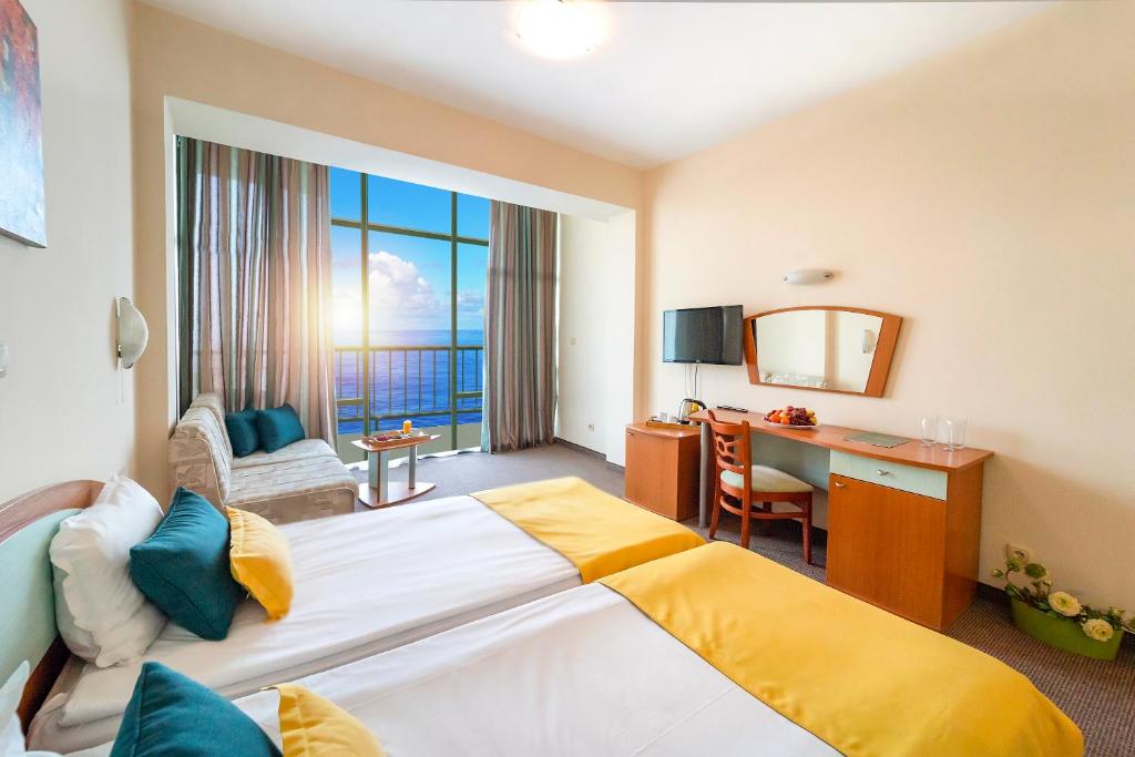 DOUBLE SEA VIEW ROOM