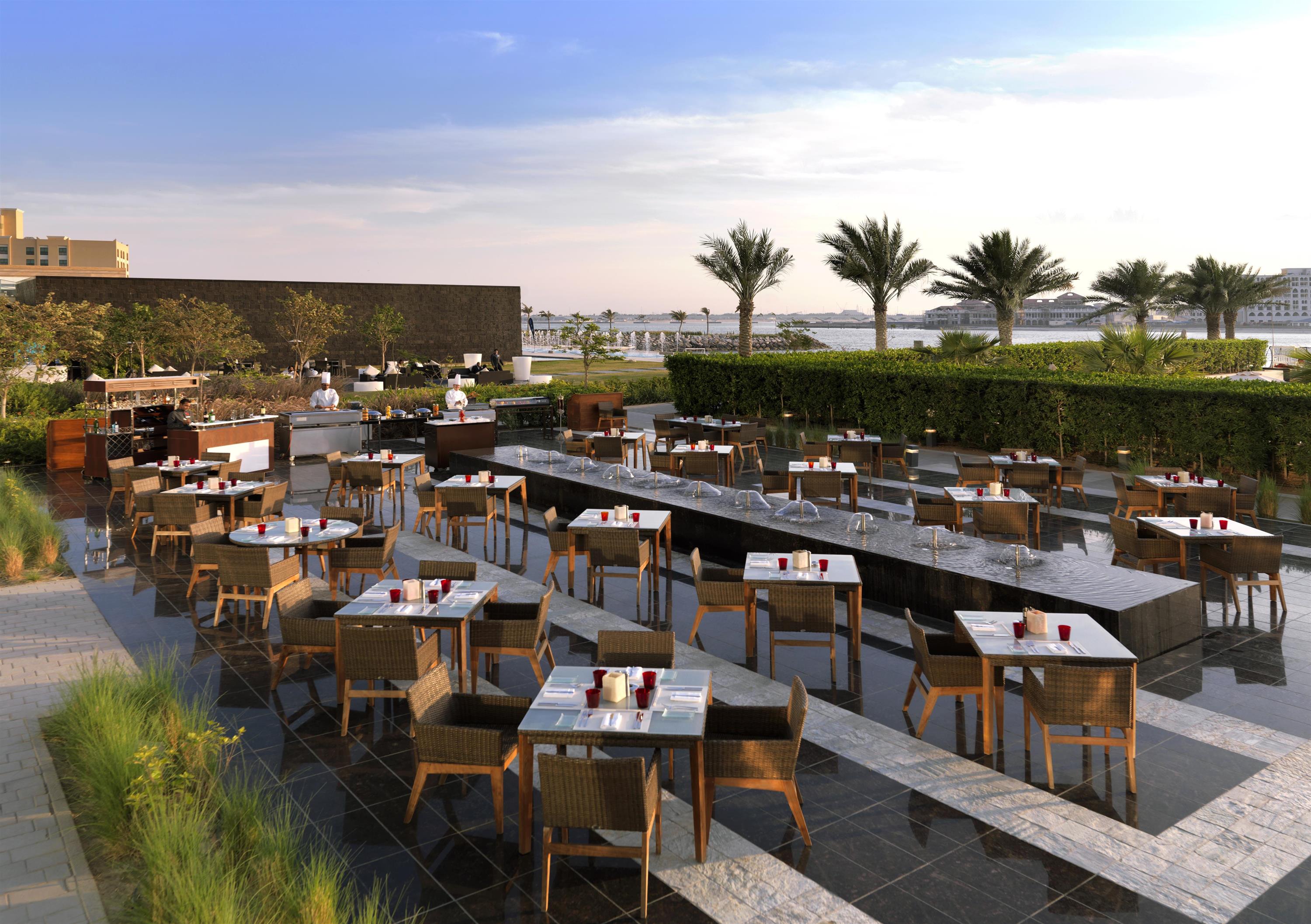 MAIN RESTAURANT
