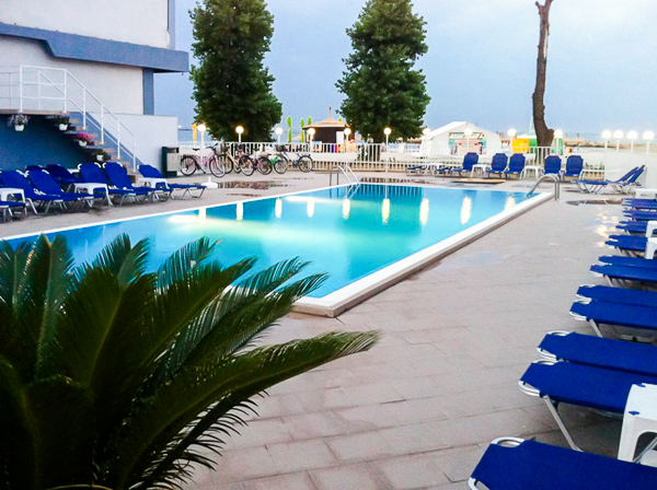 piscinafacebook.jpg