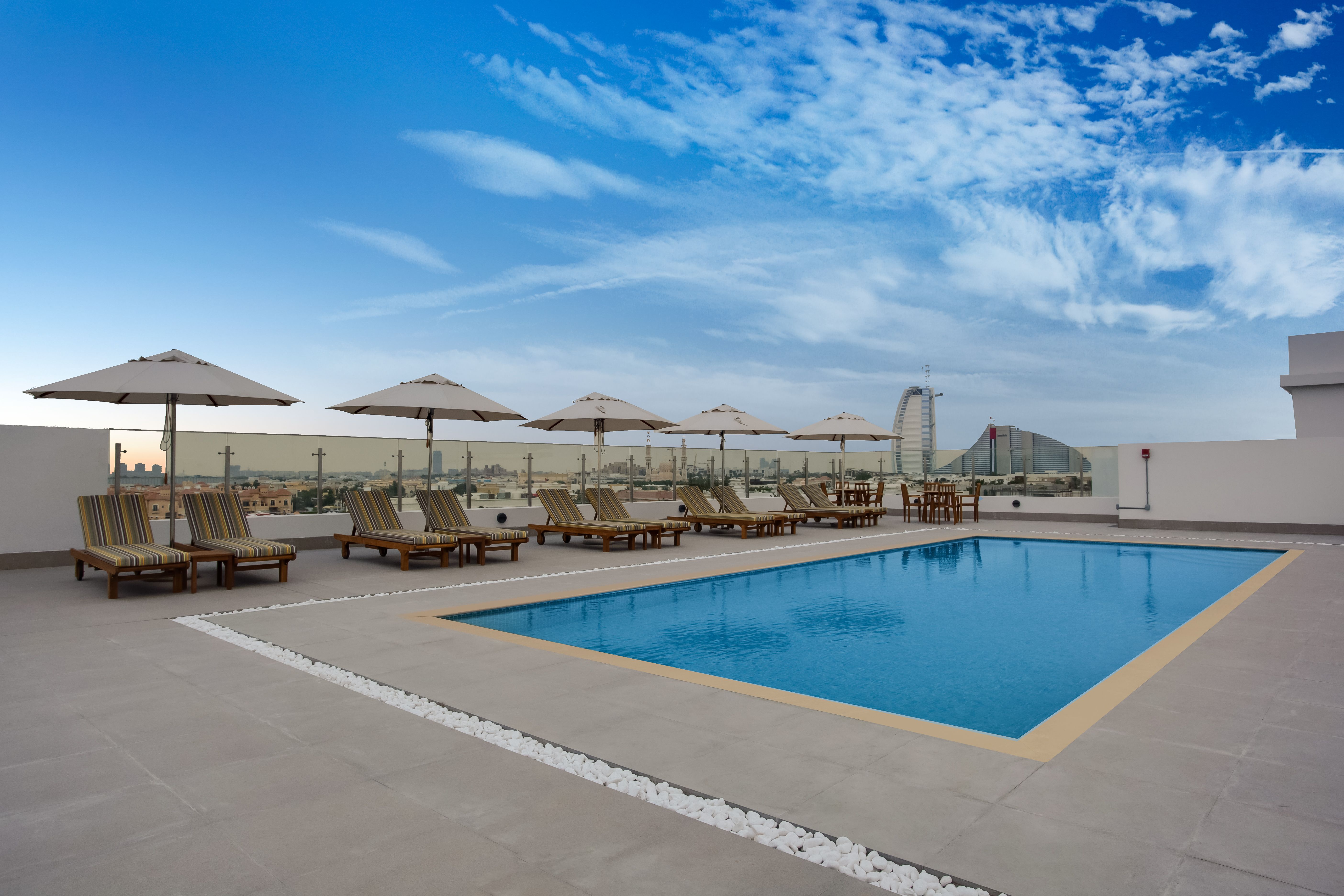 Piscina deschisă