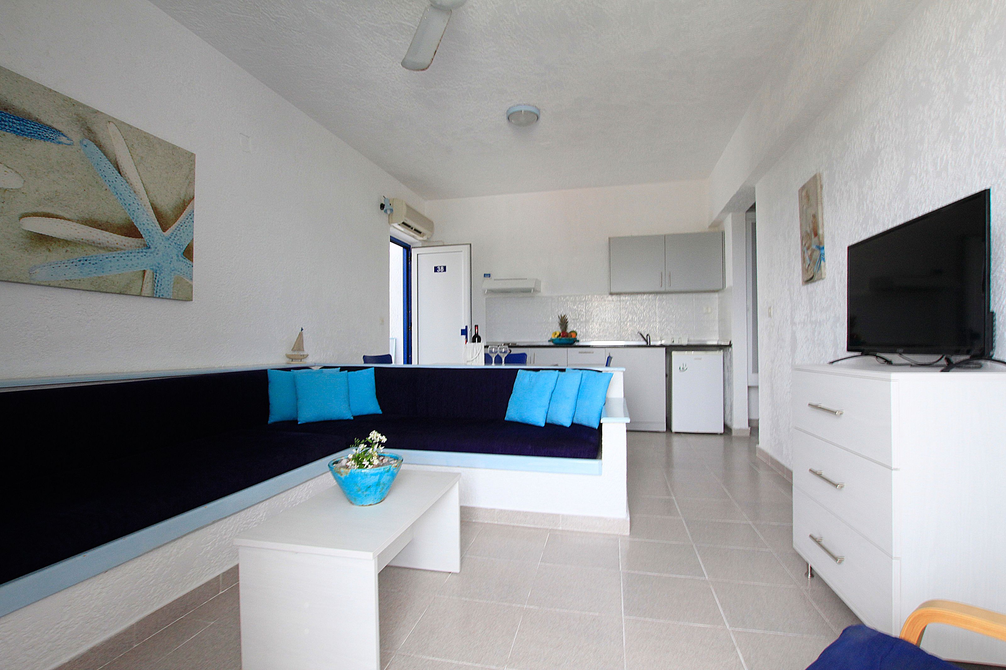 one bedroom apartment