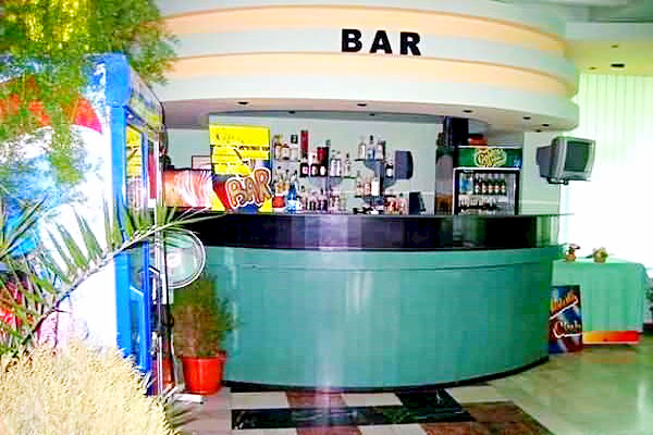 Eforie Nord, Hotel Petrolul, interior, bar.jpg