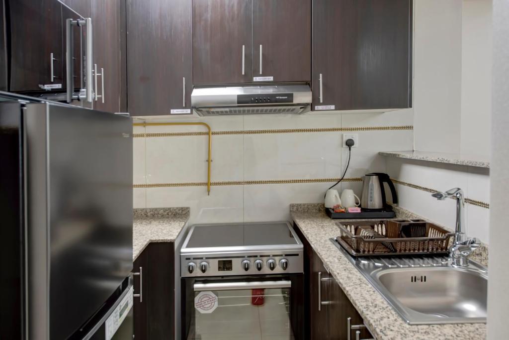 Premium 1 Bedroom Marina View & Balcony