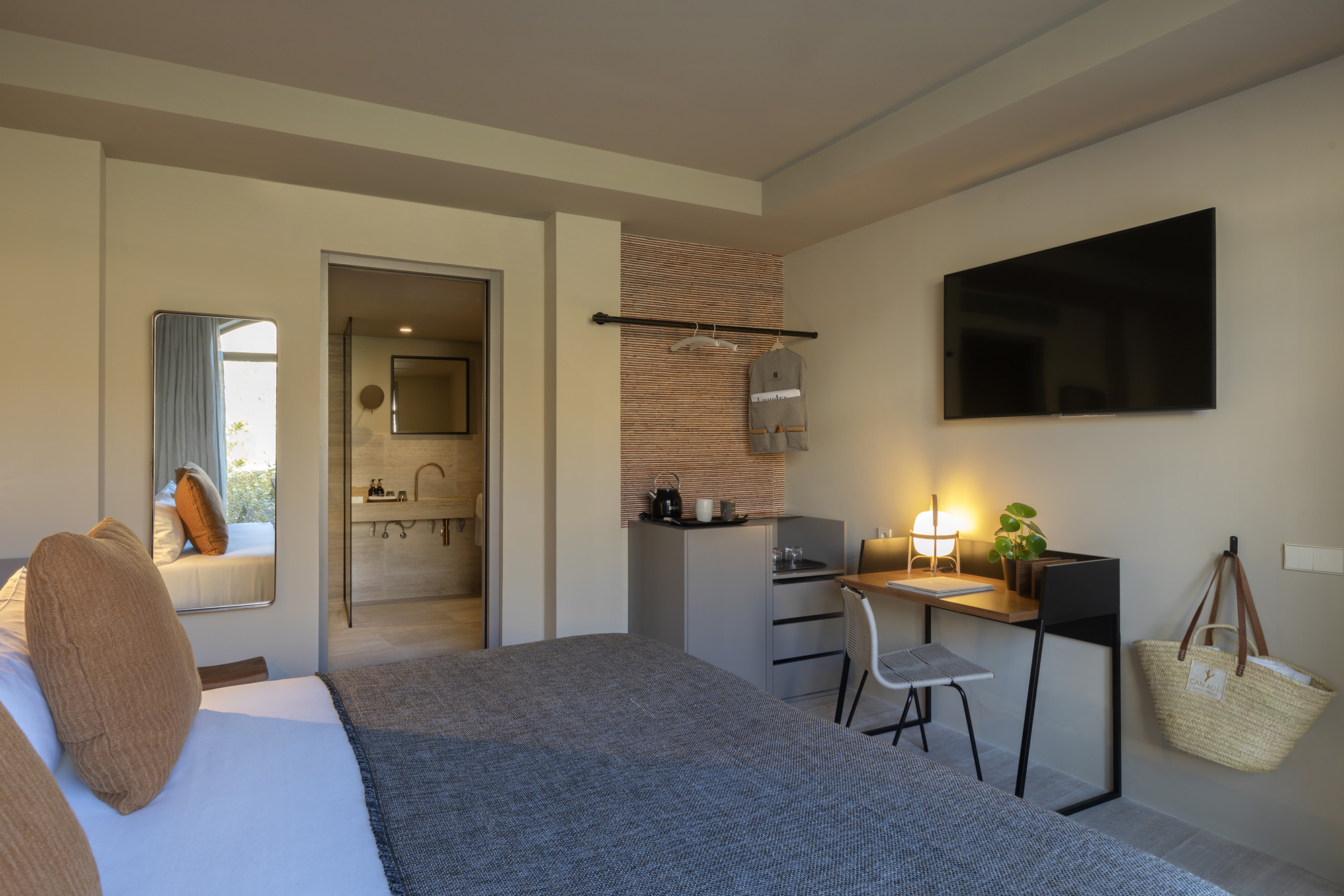 Double or Twin DELUXE WITH TERRACE
