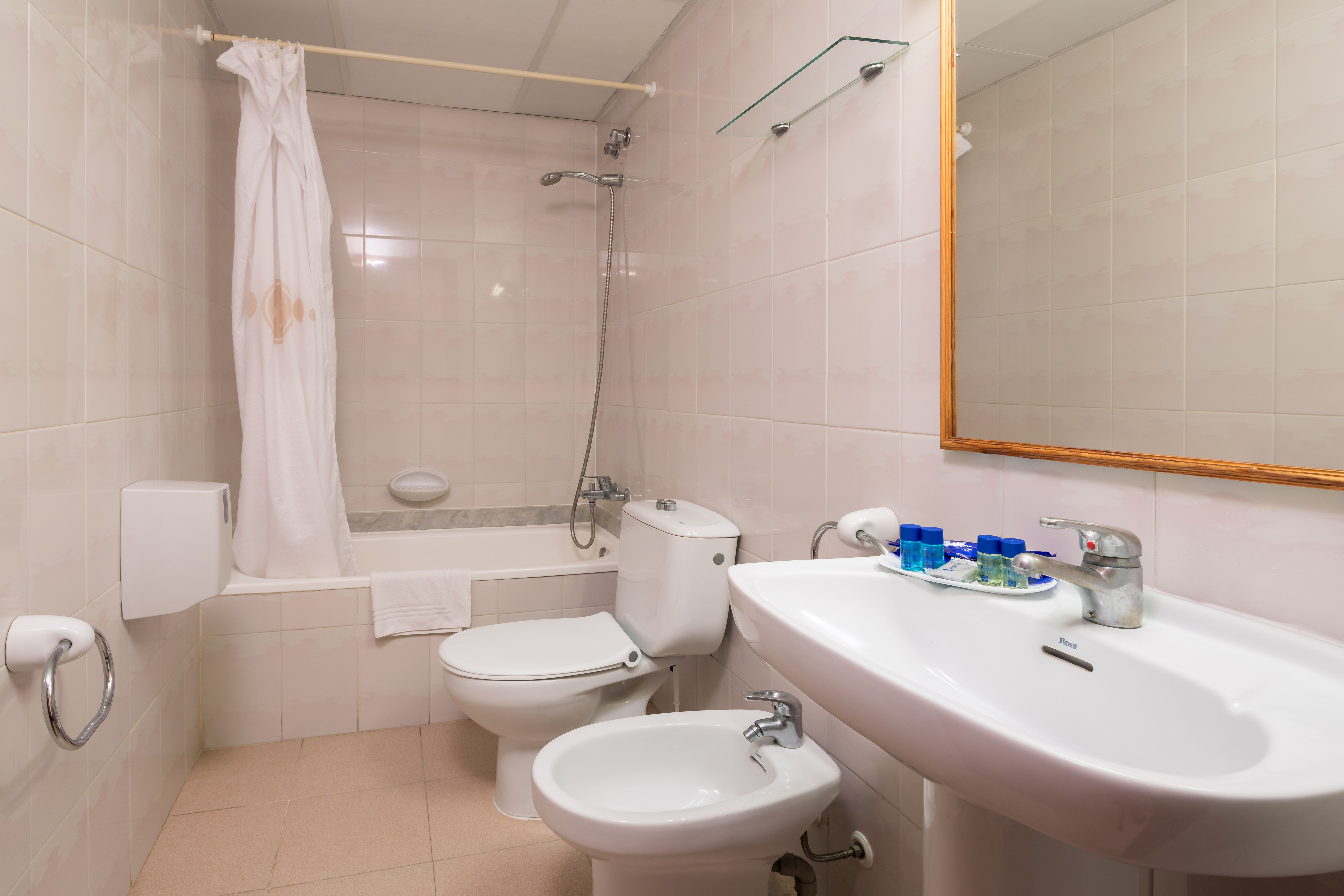 DOUBLE STANDARD ROOM BALCONY OR TERRACE