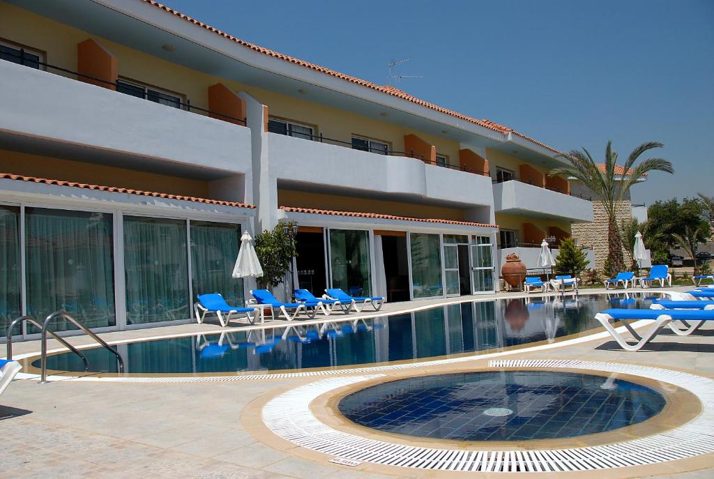 Piscina deschisă