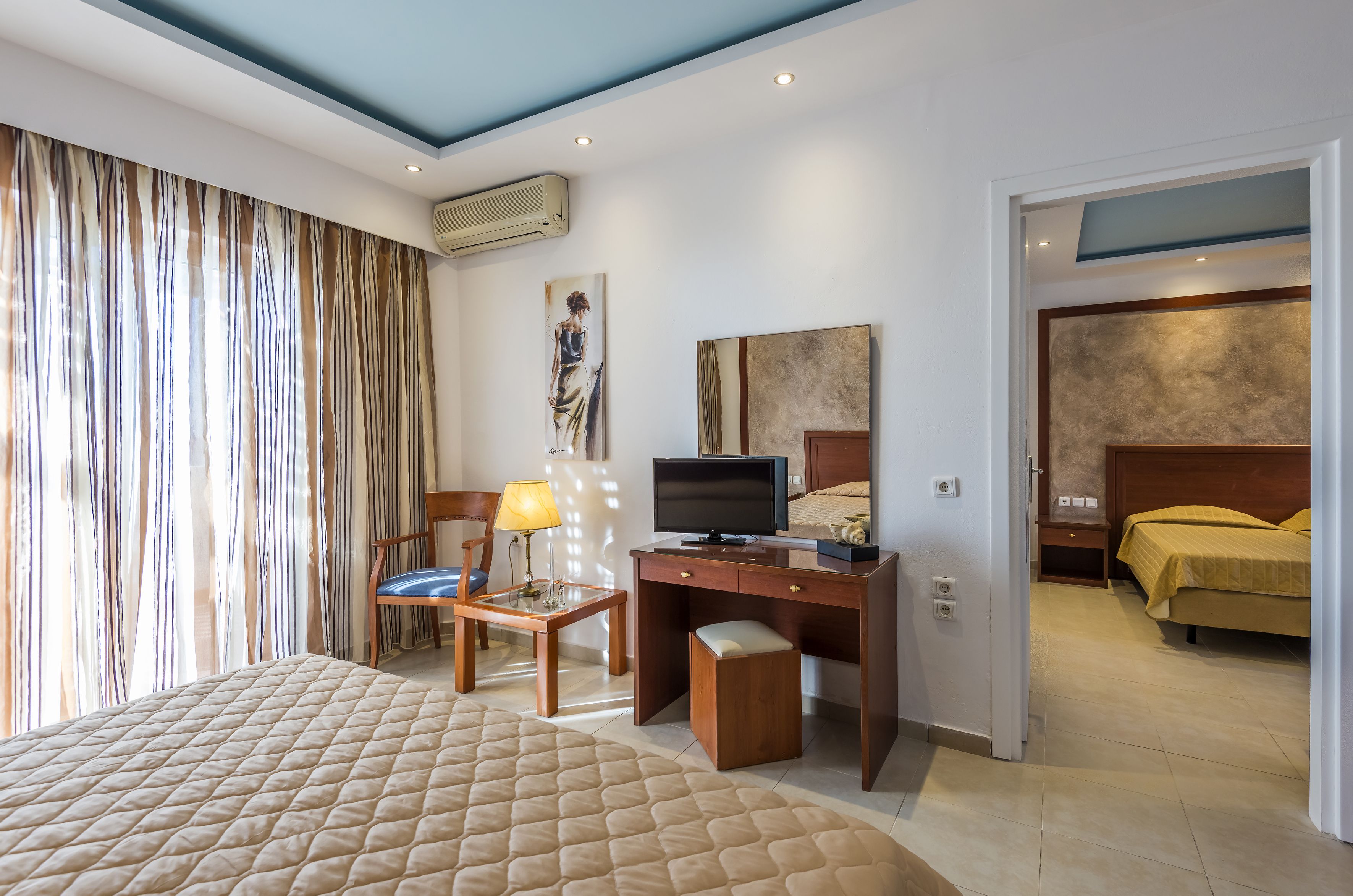 FAMILY ROOM TWO BEDROOMS GARDEN OR POOL VIEW WITH BALCONY OR TERRACE