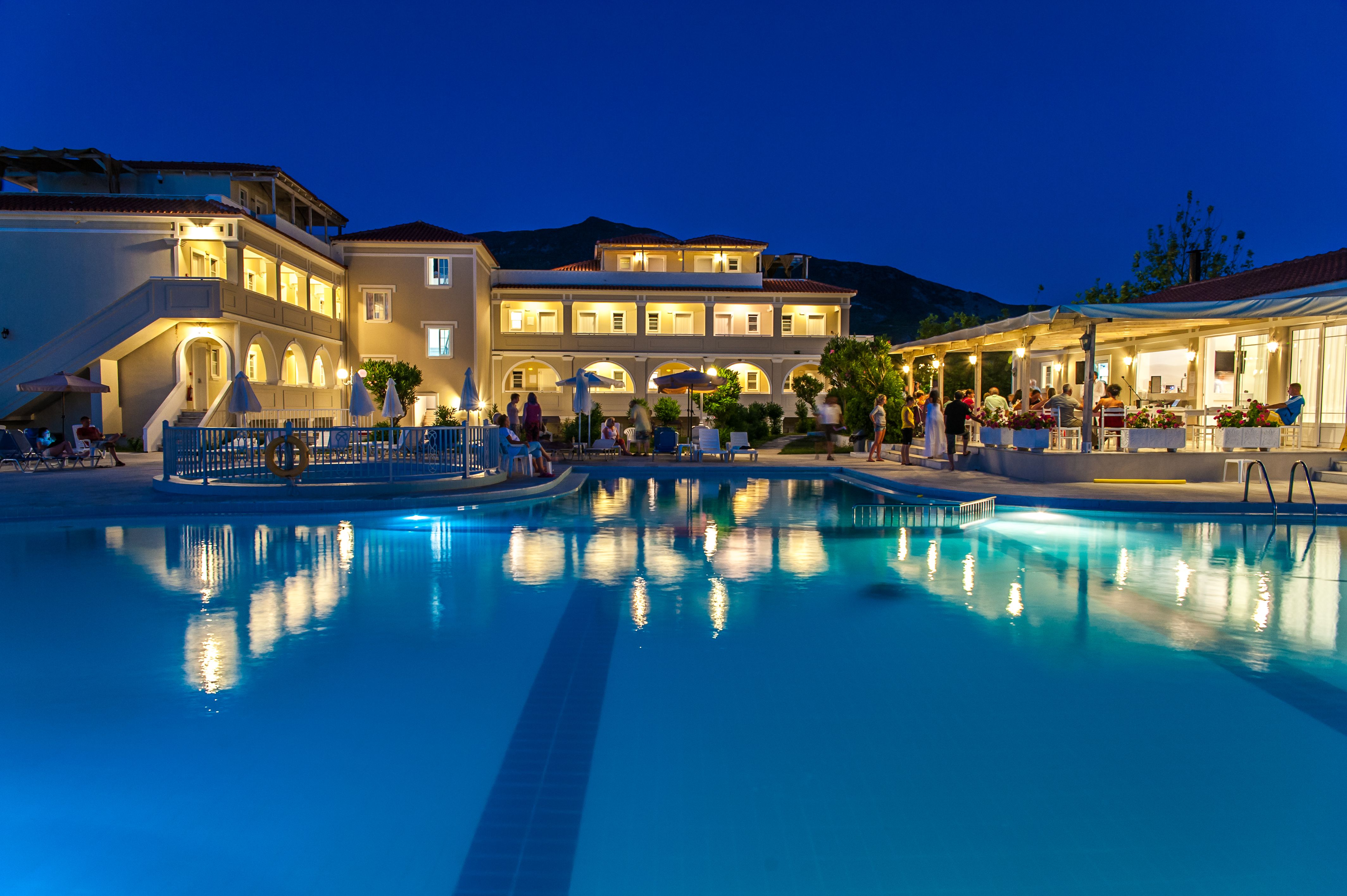 Piscina deschisă