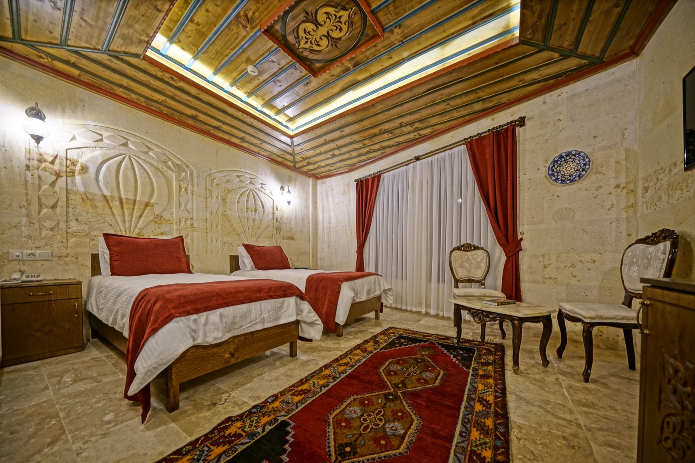 STANDARD TWIN ROOM