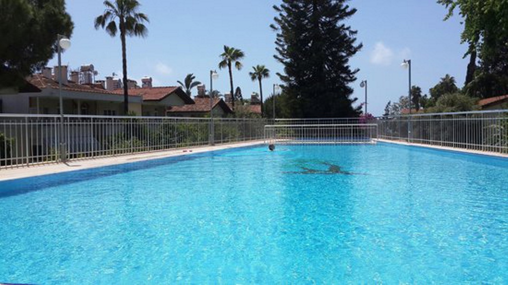 Piscina deschisă