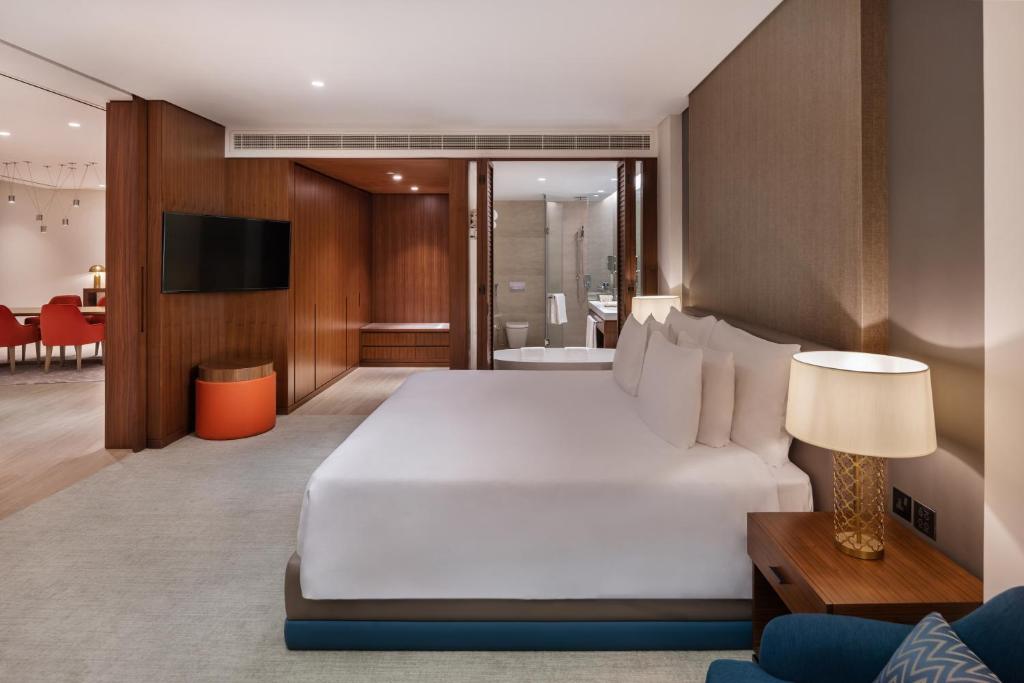 One Bedroom Private Pool Suite