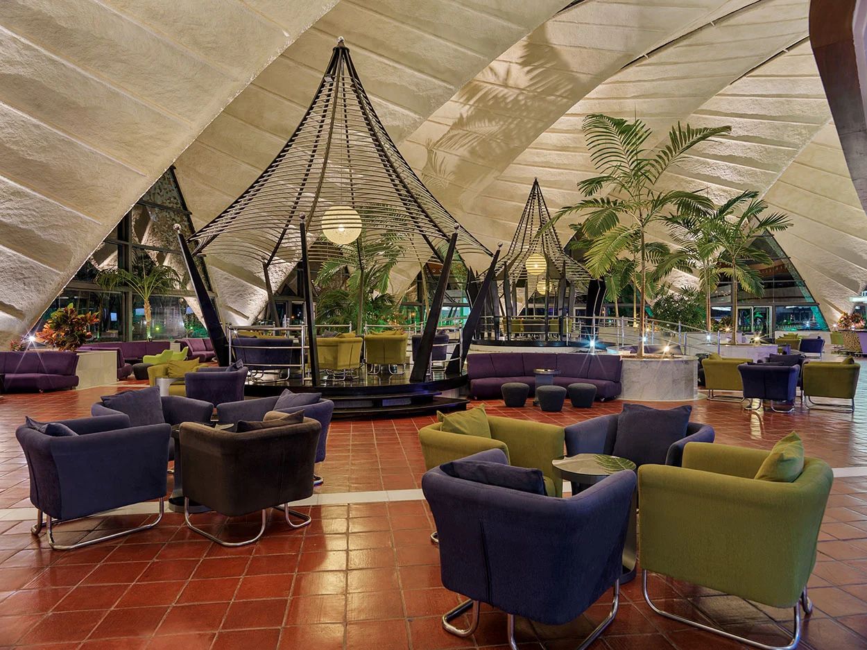 Lobby Bar