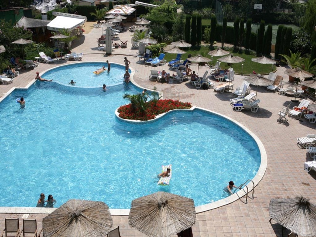 Piscina deschisă