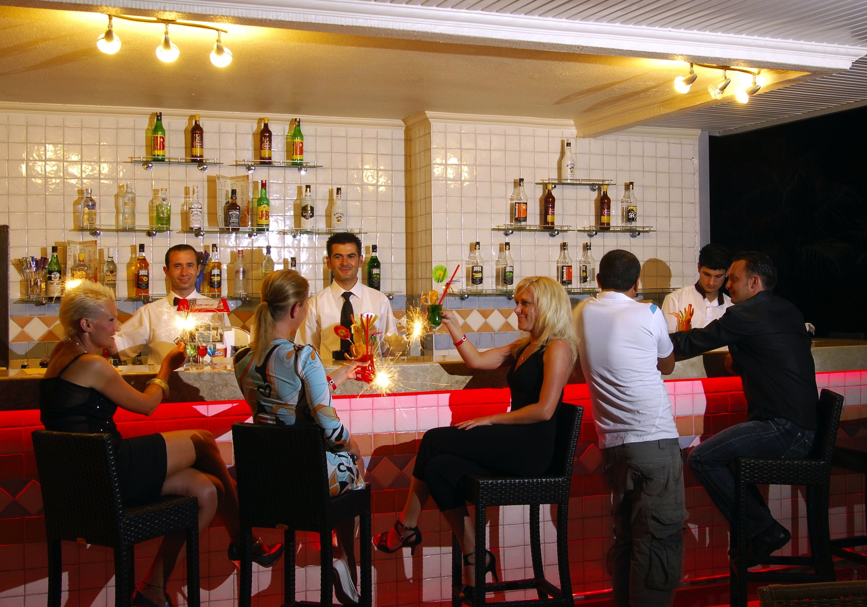 Pool Bar