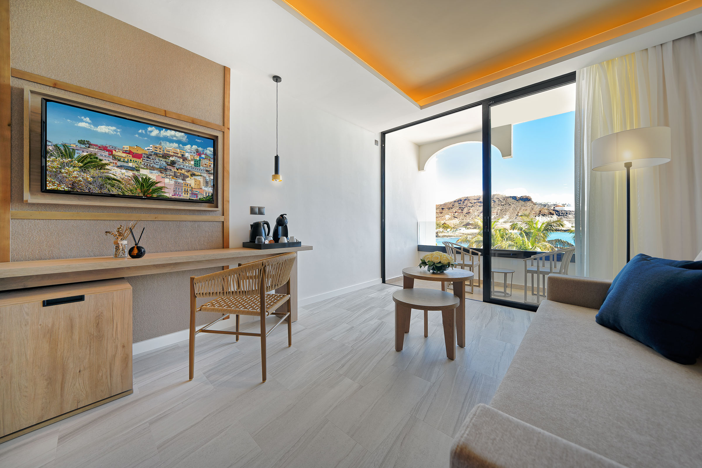 DOUBLE STANDARD ROOM (BALCONY OR TERRACE)