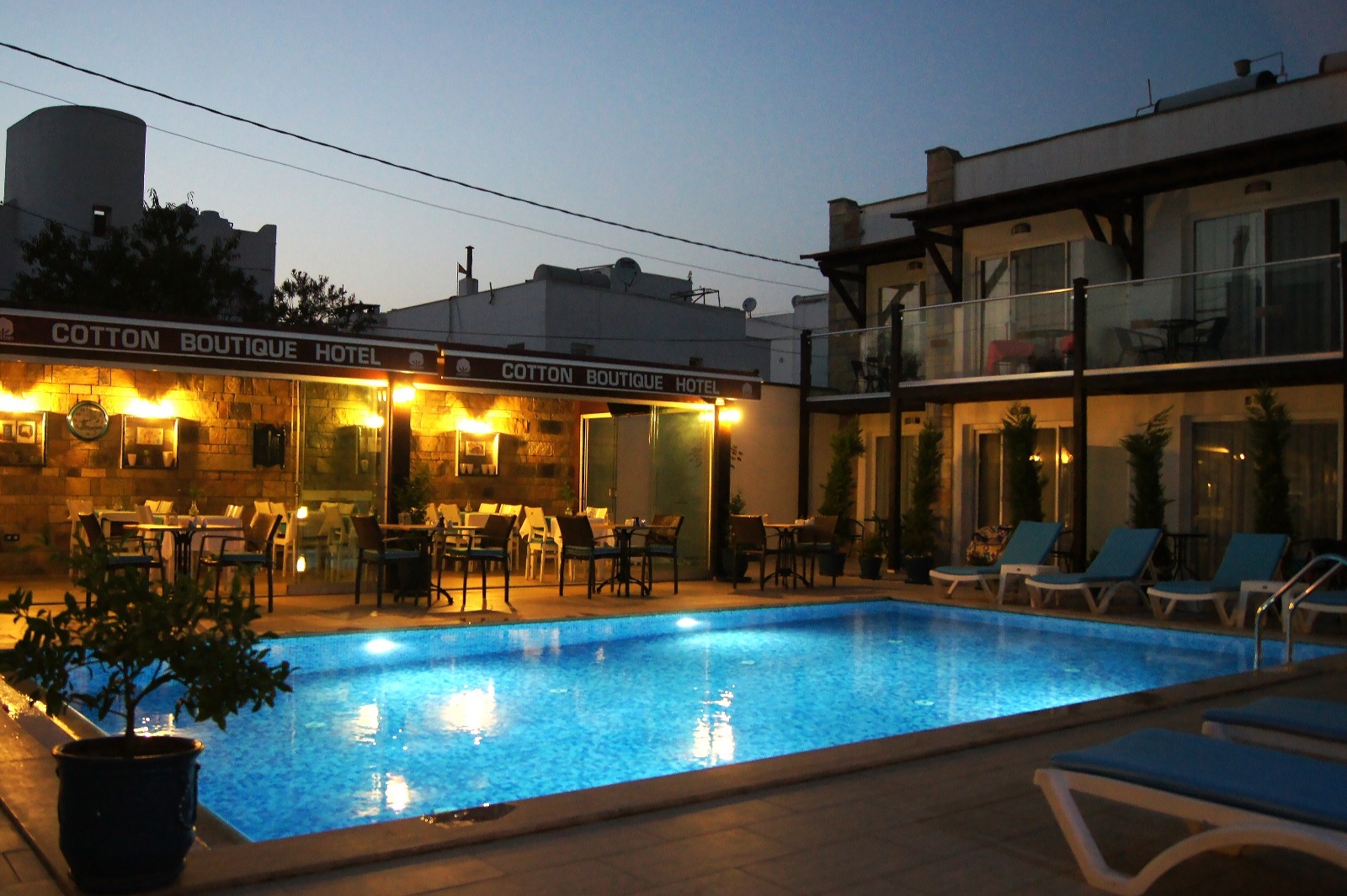 Piscina deschisă