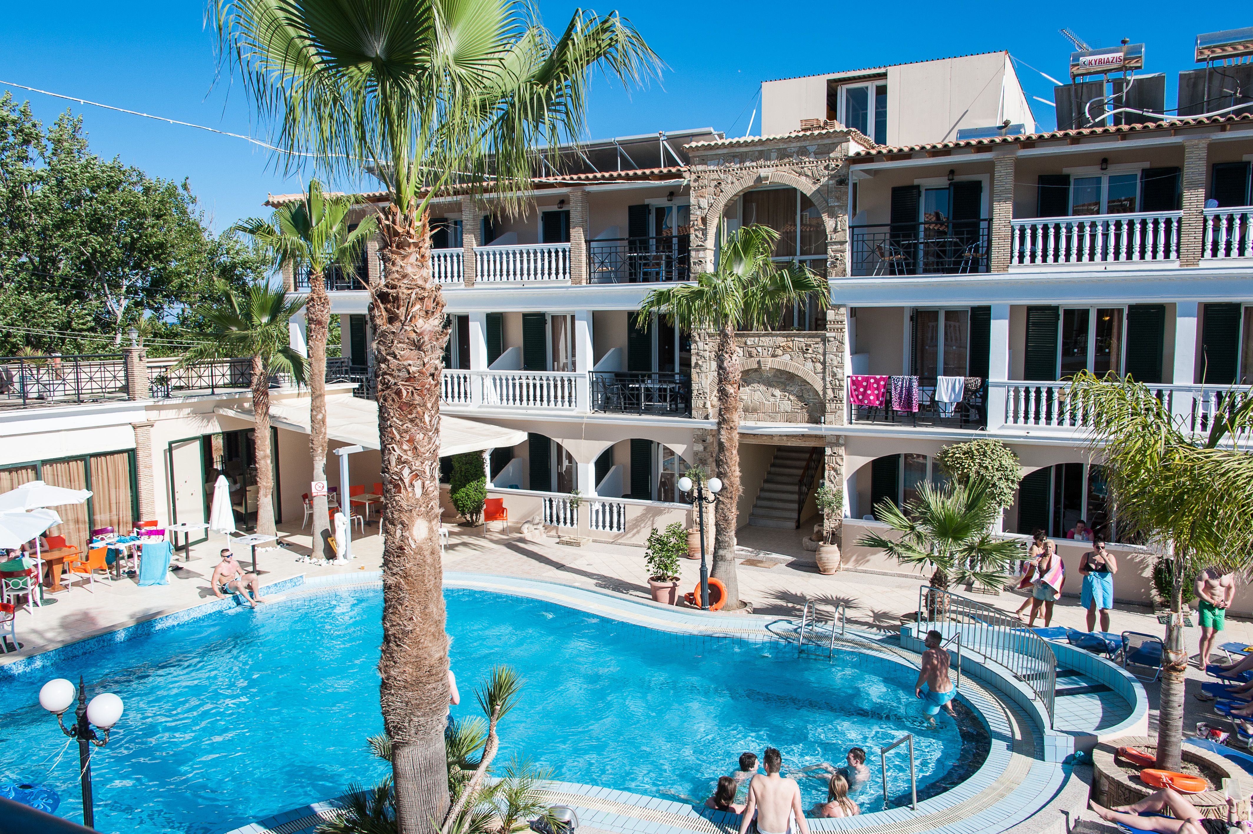Piscina deschisă