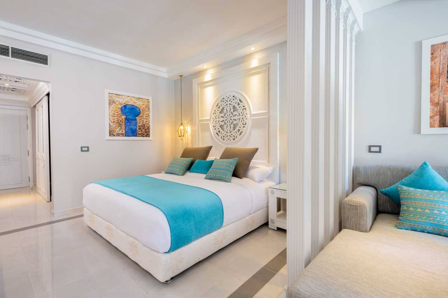 Junior suite (Garden & Pool View)