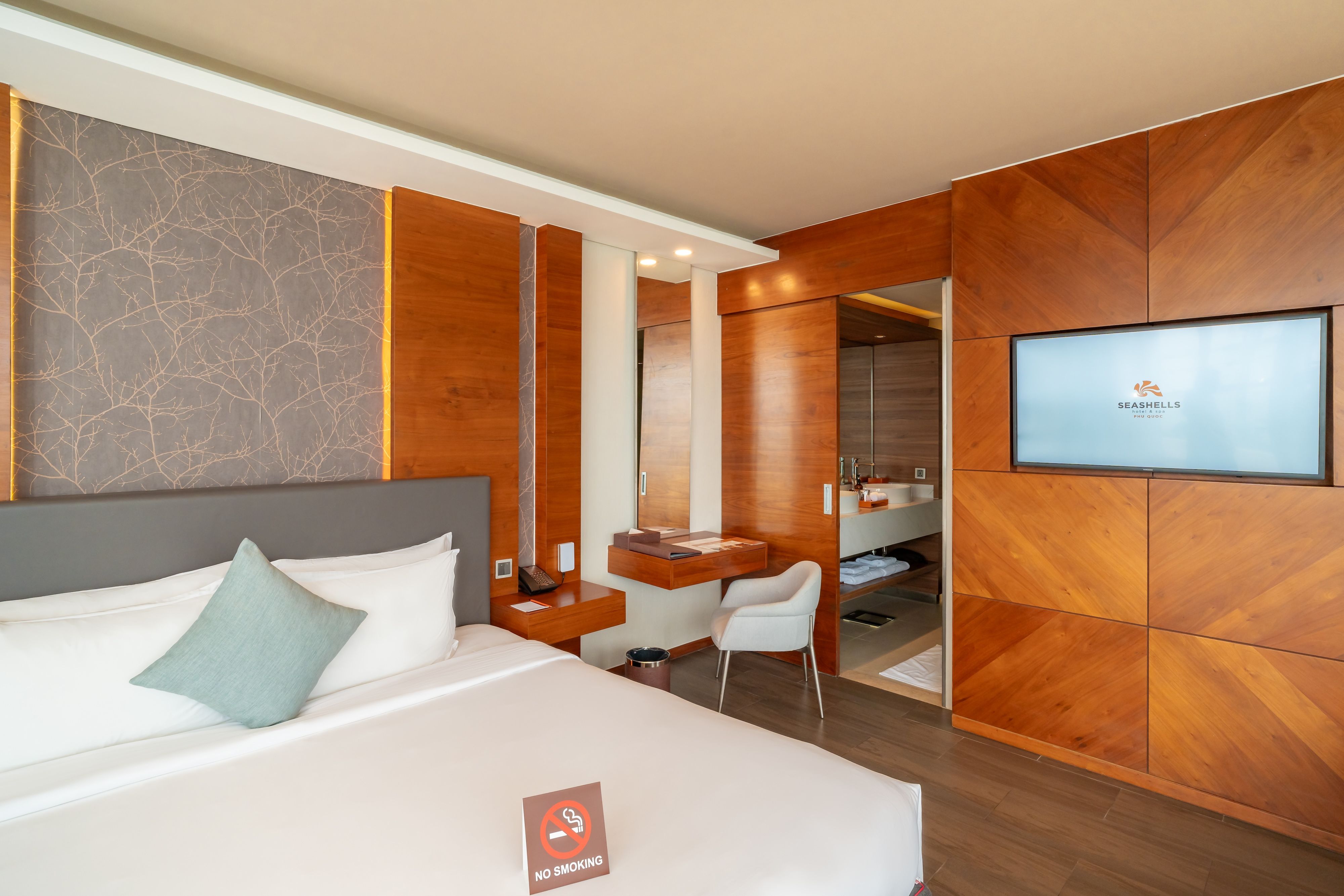 SUITE 2 BEDROOMS (WITH SPA FOR 4 PAX ONLY) 